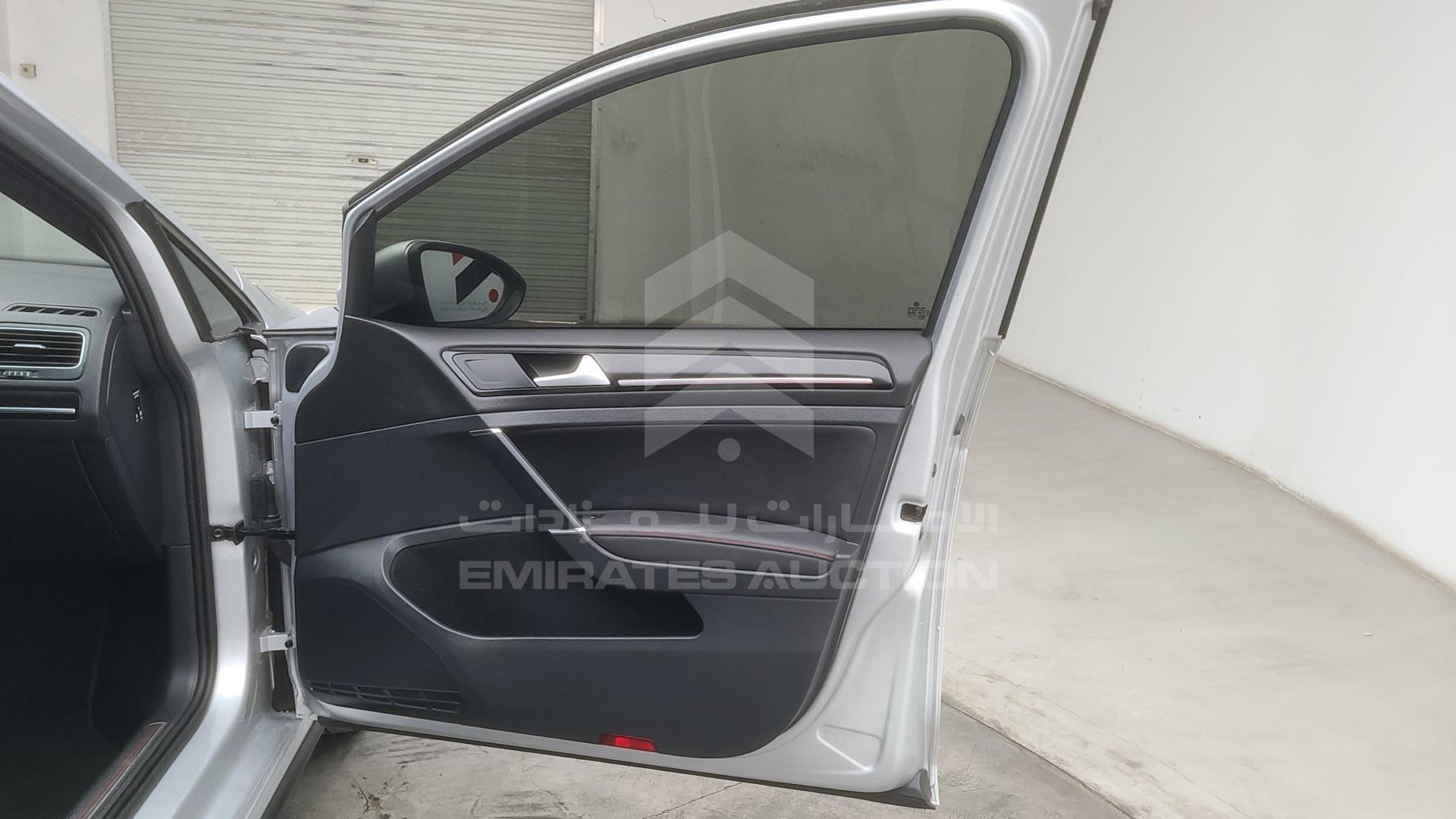2015 VOLKSWAGEN GOLF GTI VIN: WVWFK2AU1FW000385