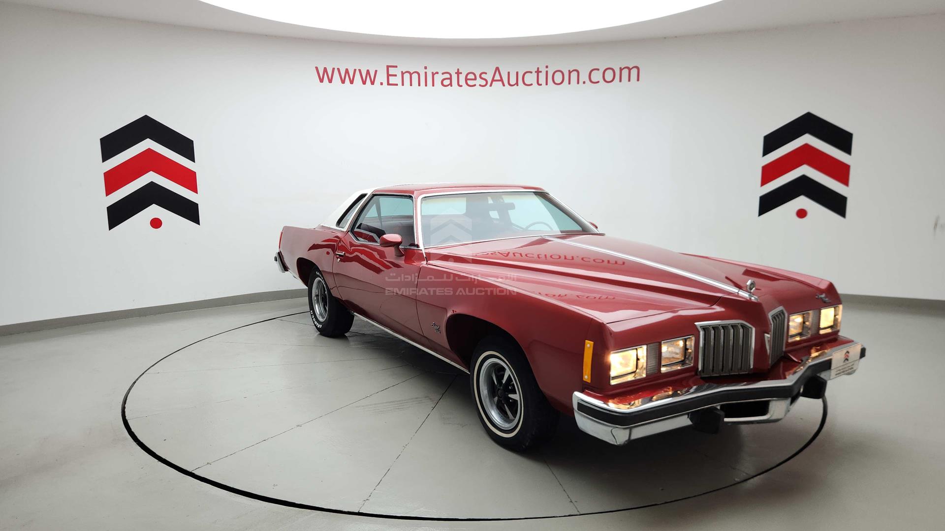 1977 PONTIAC GRAND PRIX VIN: 2J57Y7A197595