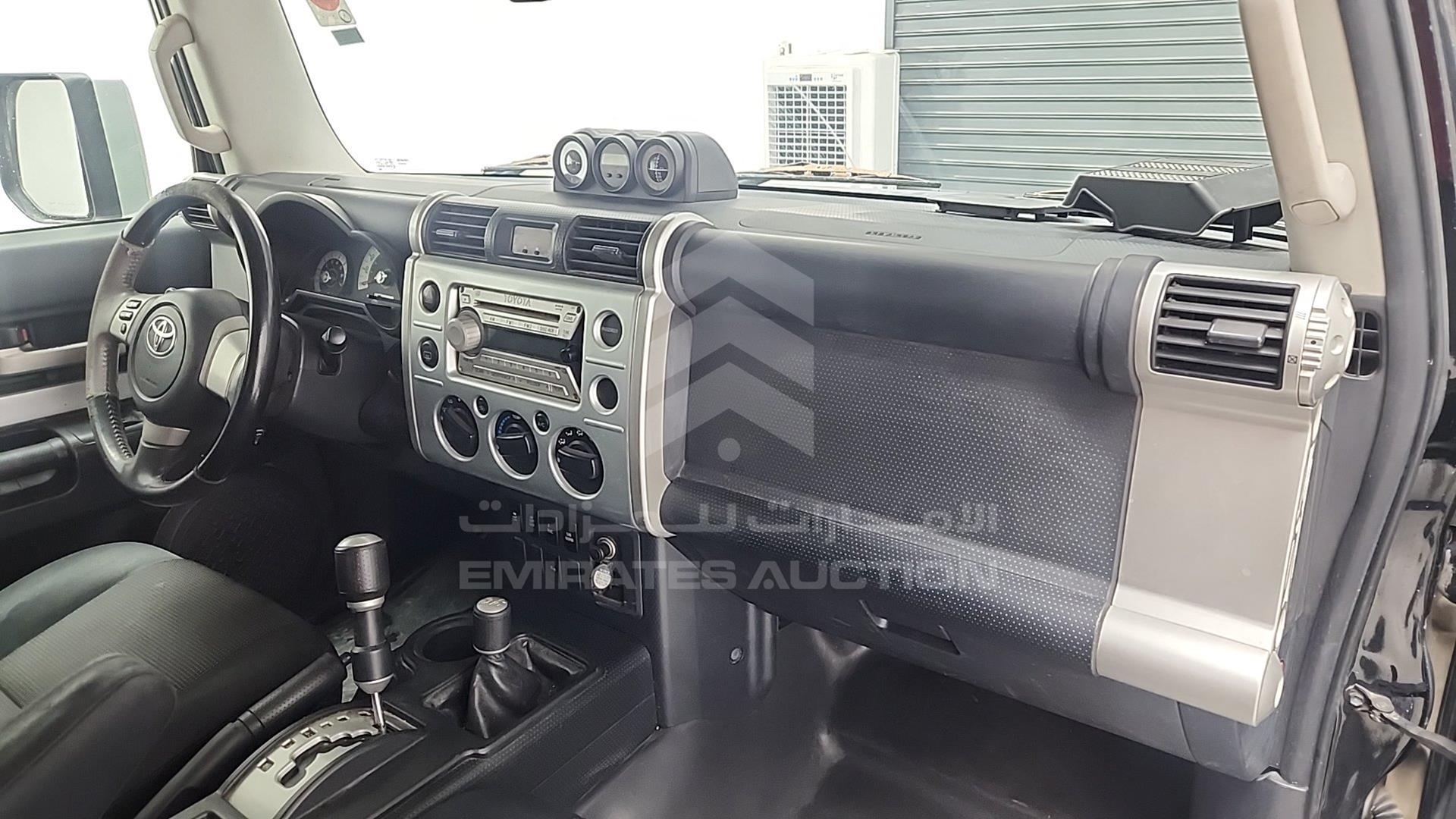 2010 TOYOTA FJ CRUISER VIN: JTEBU11F0AK086658