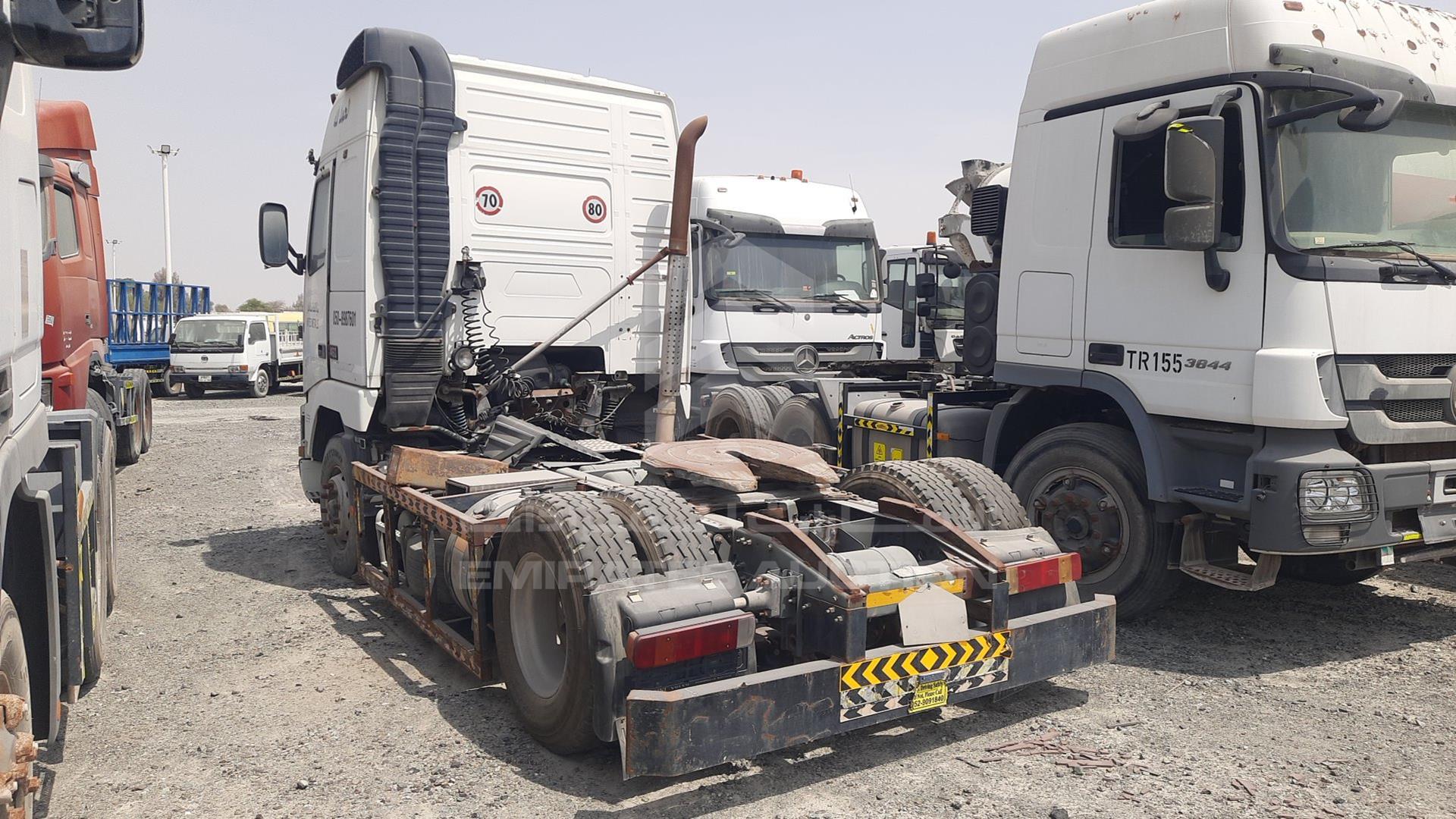 2000 VOLVO FH12 VIN: YV2A4DBA2YB238623