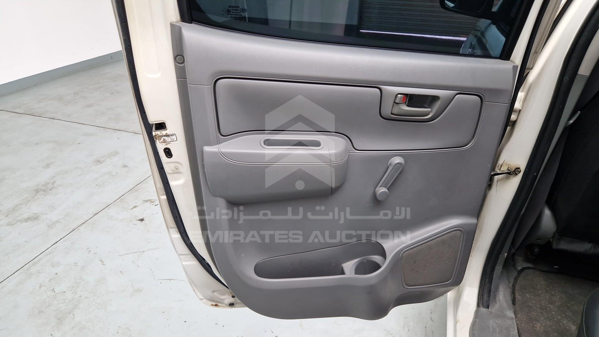 2008 TOYOTA HILUX VIN: MR0EX12G782305420