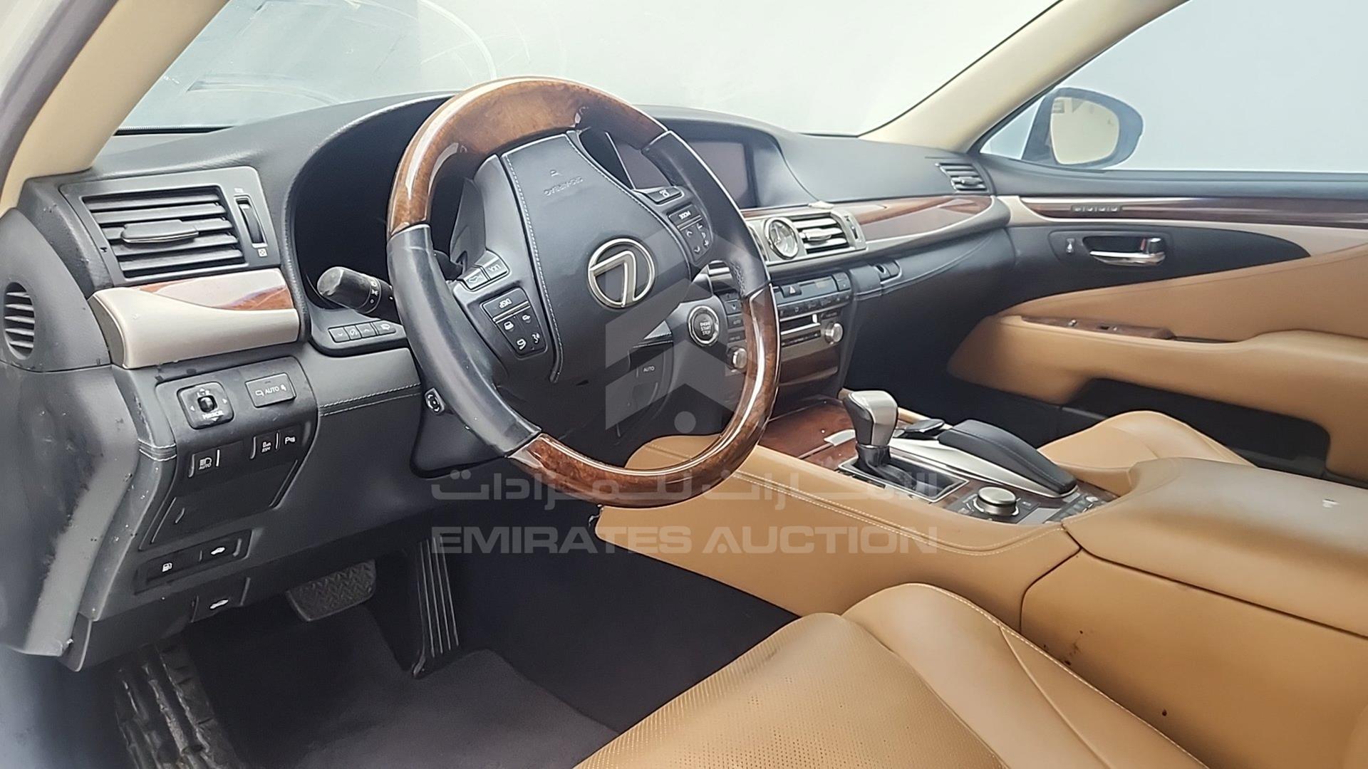 2014 LEXUS LS 460 L VIN: JTHGL46F7E5053585