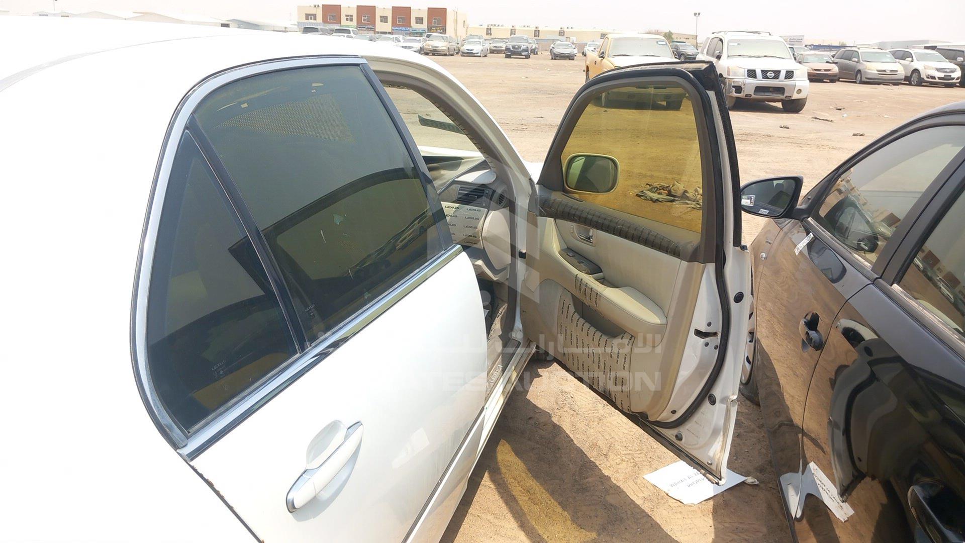 2002 LEXUS LS 430 VIN: JTHBN30F220084842