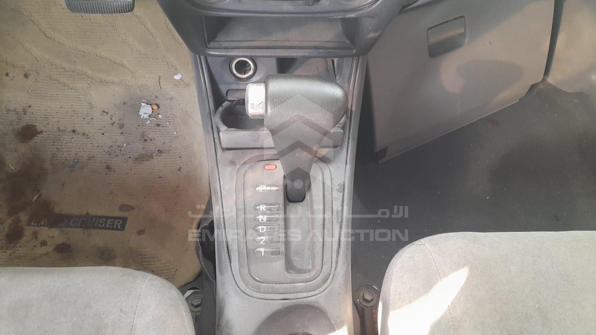 2001 NISSAN SUNNY VIN: JN1EN61C01W000987