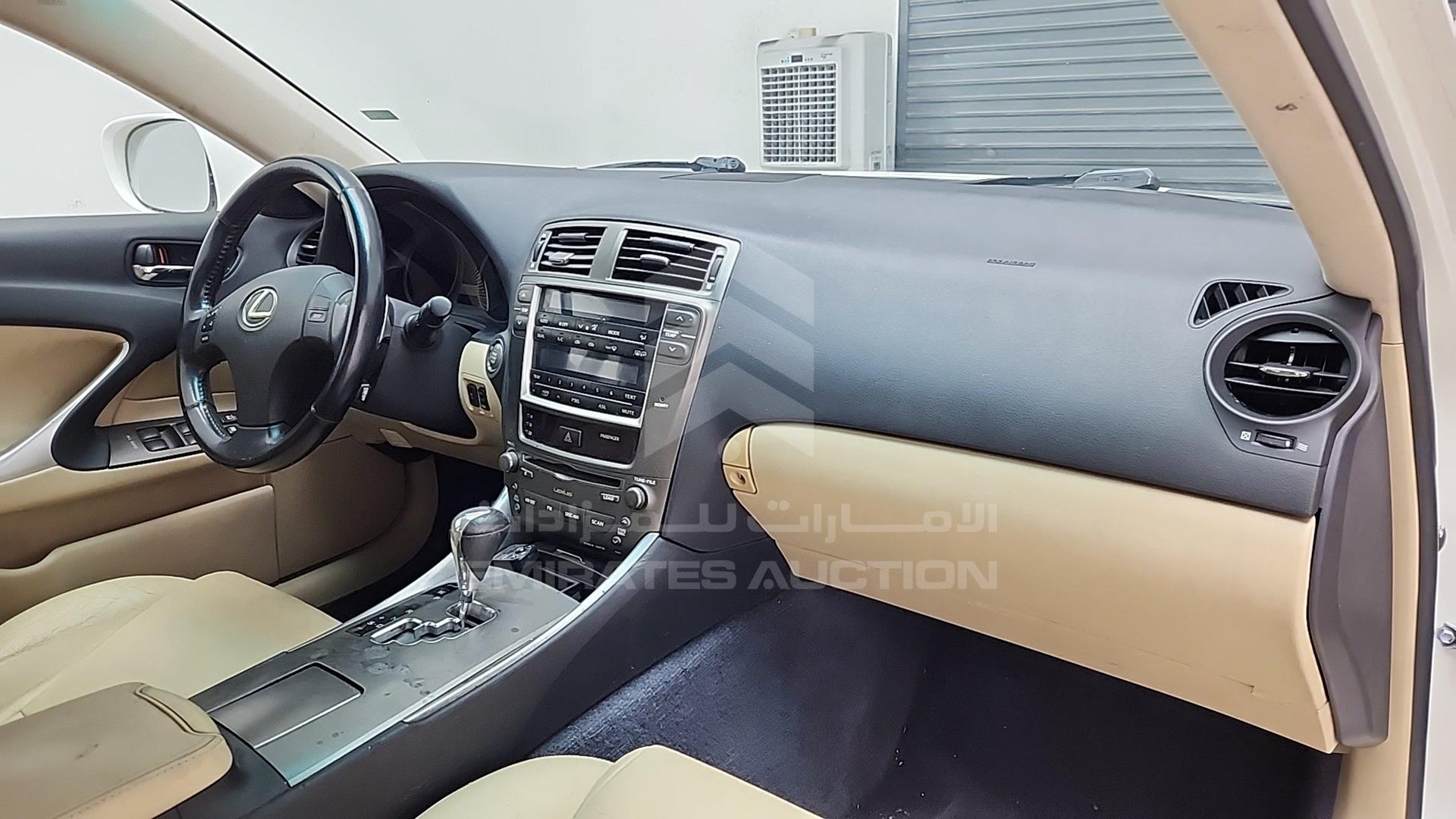 2008 LEXUS IS 250 VIN: JTHBK262385084075