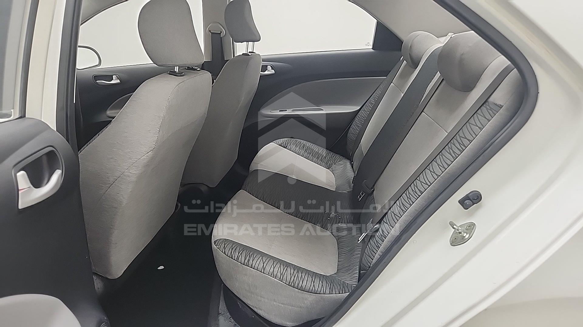 2020 KIA PEGAS VIN: LJD0AA290L0123220