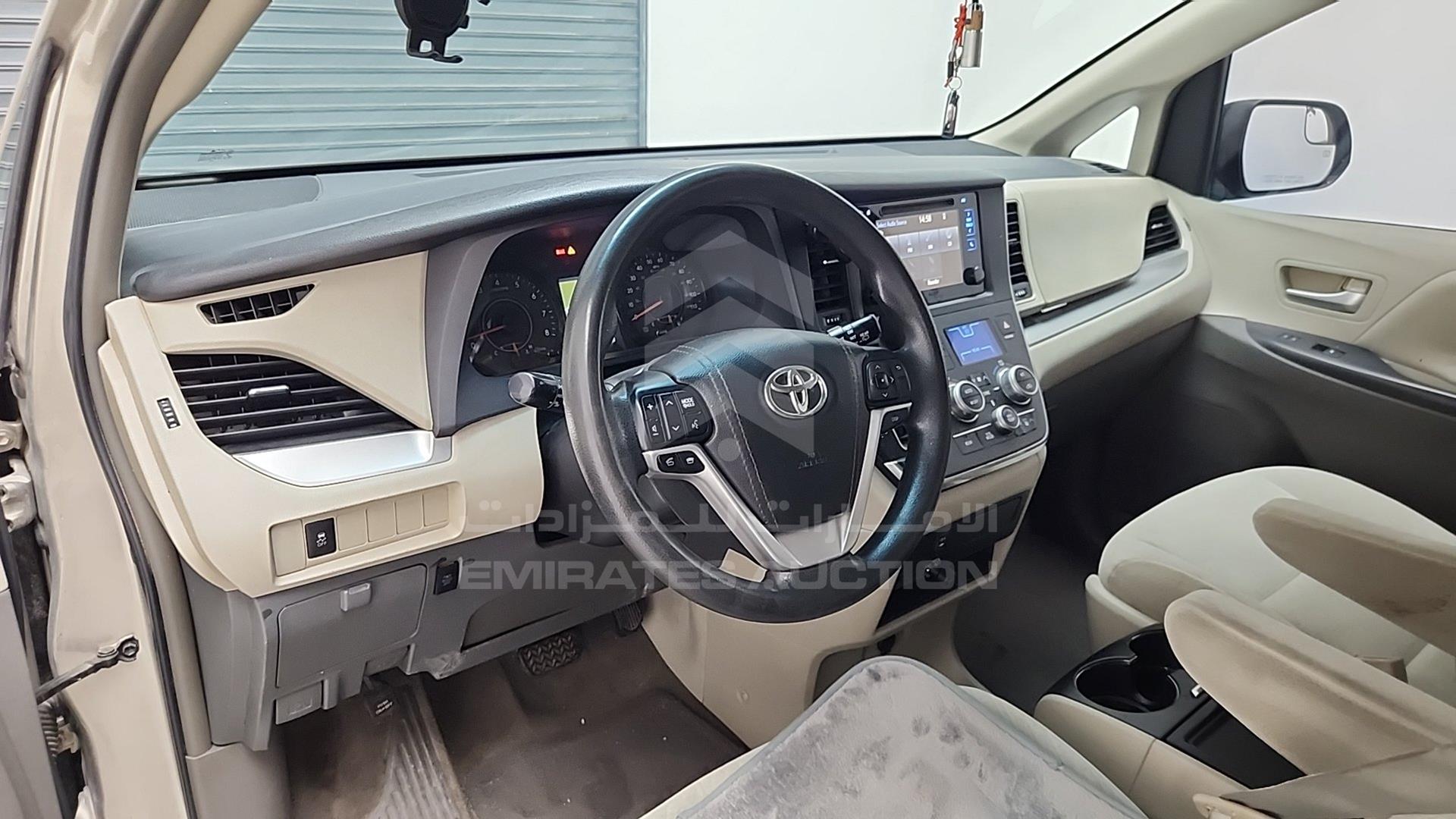 2015 TOYOTA SIENNA VIN: 5TDJK3DC1FS094786