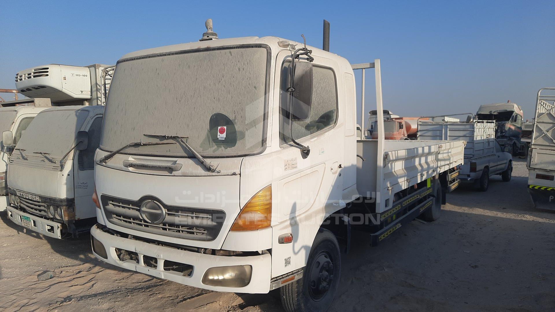 2005 HINO FD - TRUCK VIN: JHDFD1JL951S10545