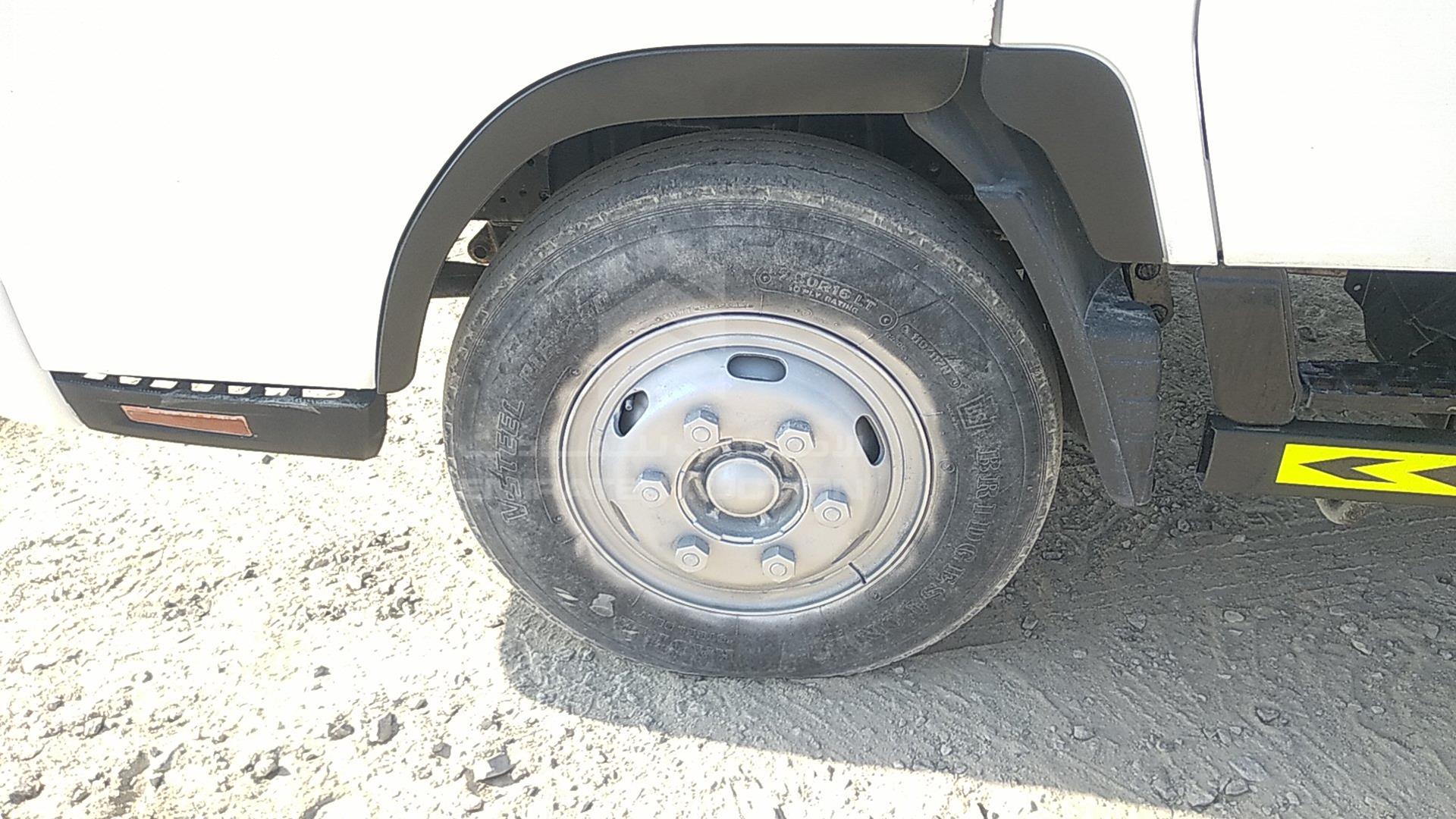 2015 MITSUBISHI CANTER VIN: JL7B6E1P0FK028476