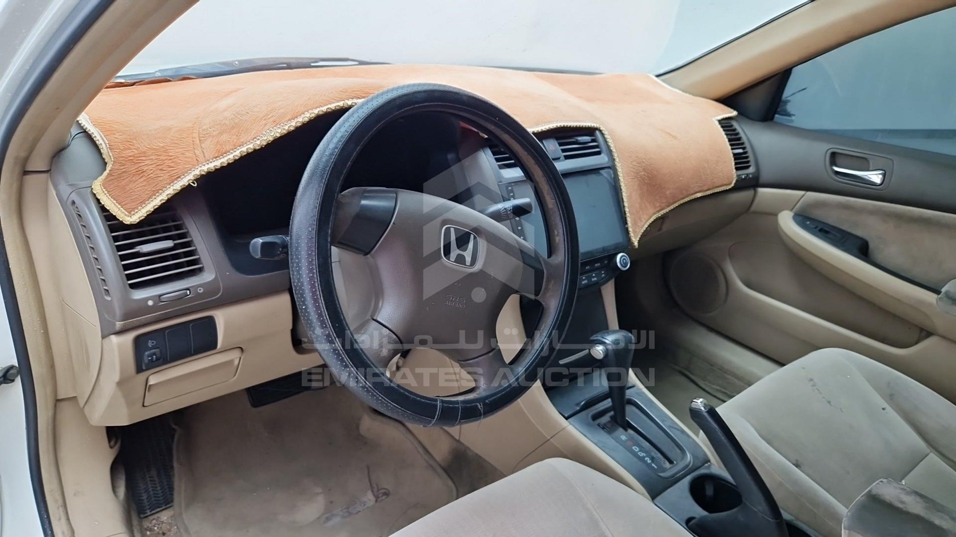 2004 HONDA ACCORD VIN: JHMCM56584C401056