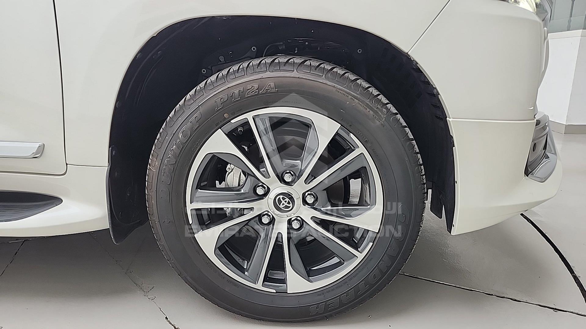 2020 TOYOTA LAND CRUISER VIN: JTMHY05J6L4088532
