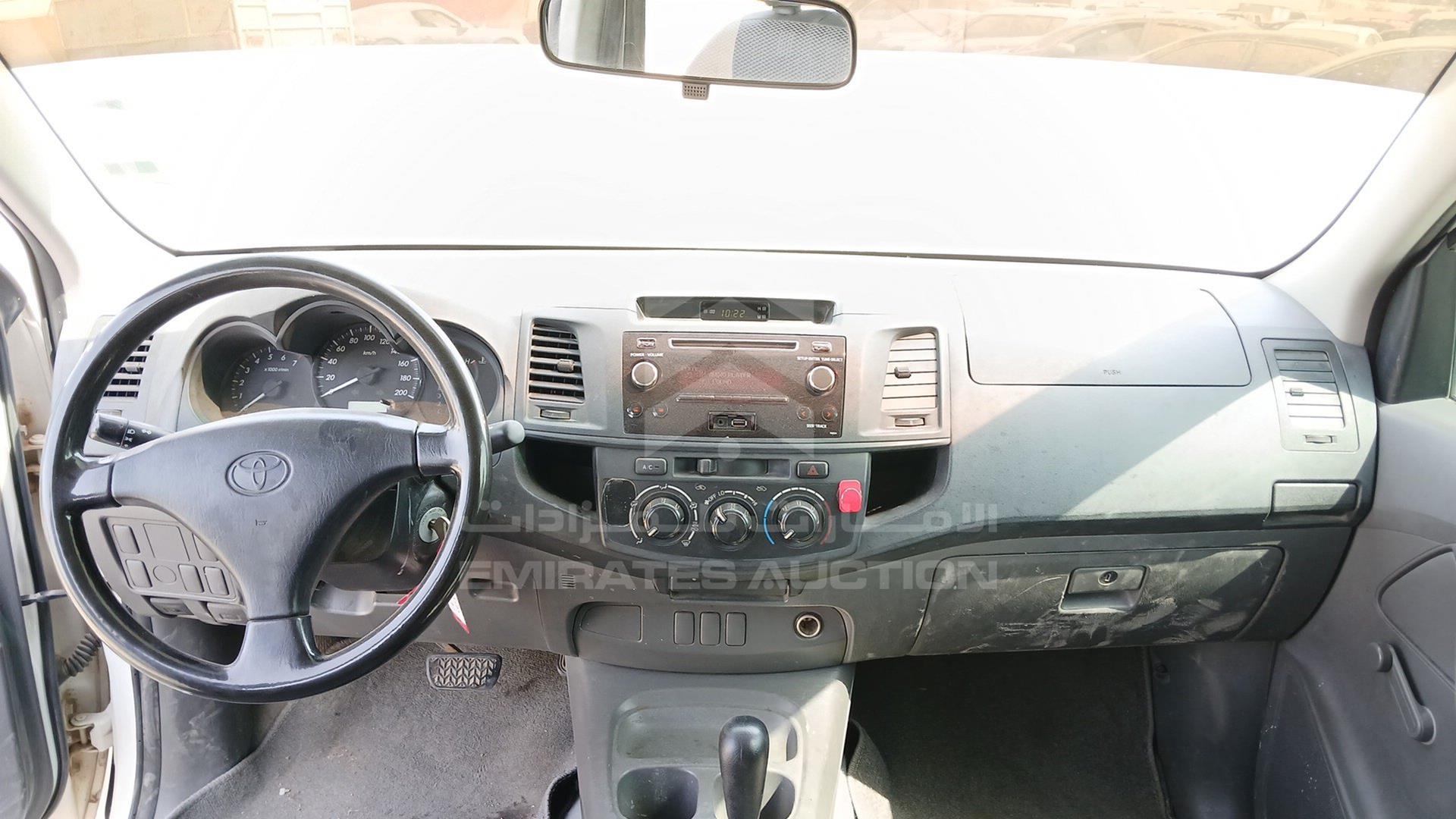 2015 TOYOTA HILUX VIN: MR0EX12G1F2353265