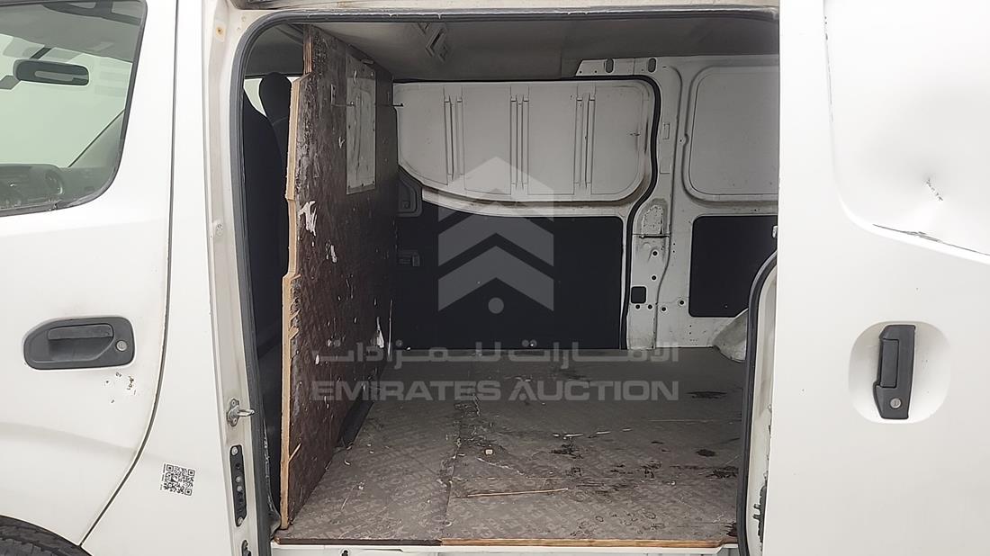 2015 Nissan Urvan — Rear Left Passenger View — Photo 14