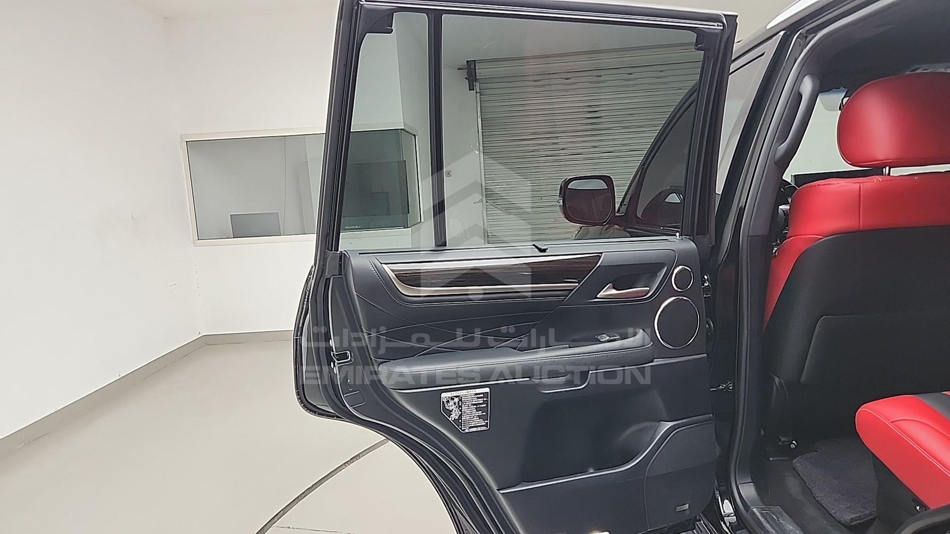 2020 LEXUS LX 570 VIN: JTJHY00W8L4331290