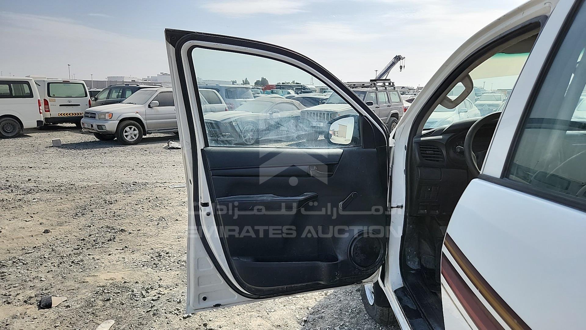 2019 TOYOTA HILUX VIN: MR0DX9CD2K2636430