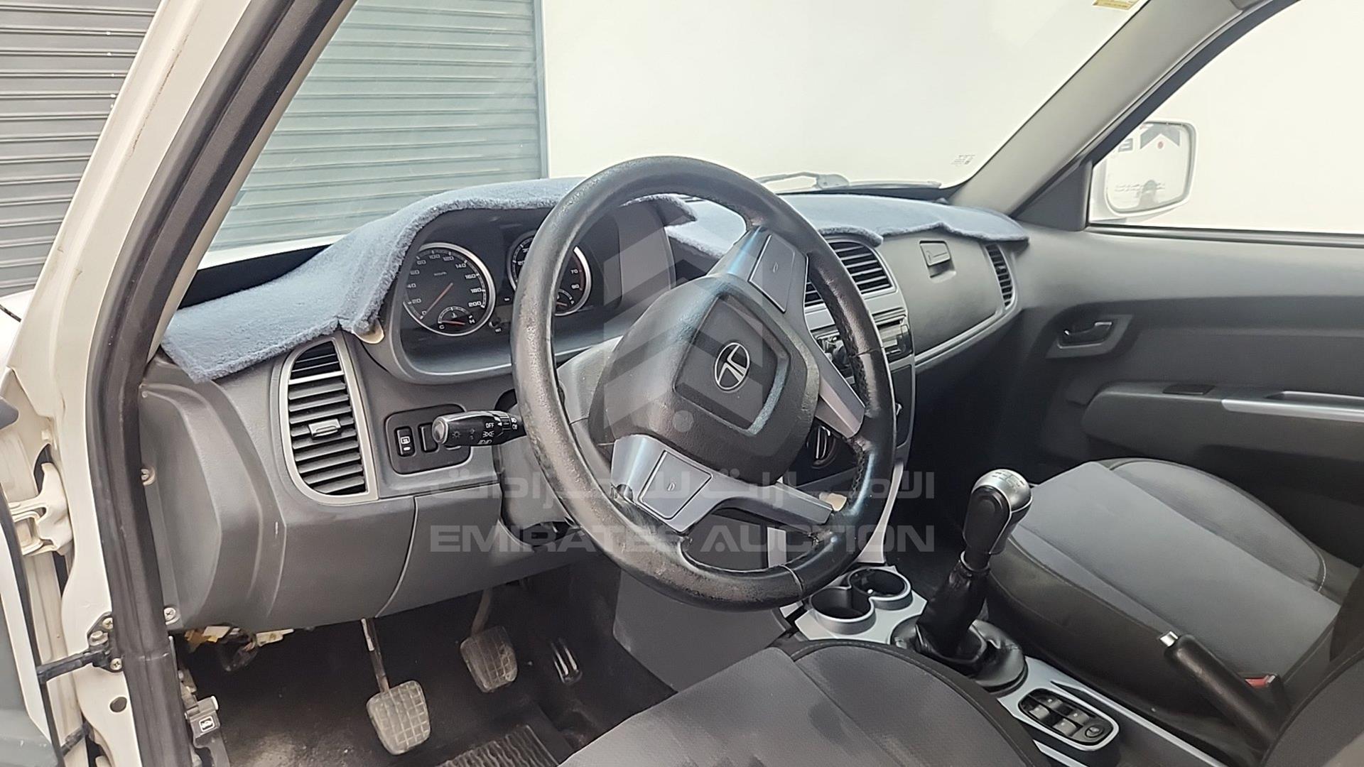 2016 TATA XENON VIN: MAT464753GSL00253