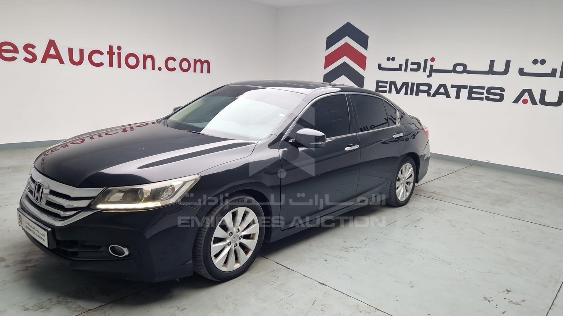 2016 HONDA ACCORD VIN: LUCCR2669G3407975