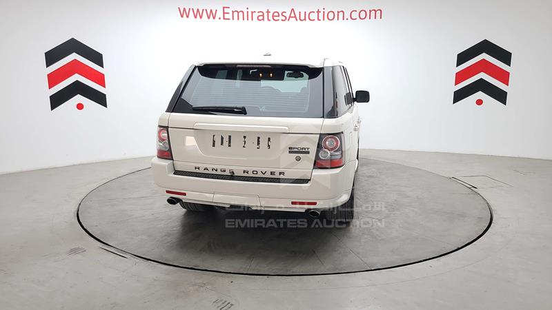 SALLSAAE4AA233314 Auction: EmiratesAuction Lot: 409182 SALLSAAE4AA233314 Range Rover Sport 2010 BLACK Photo 56