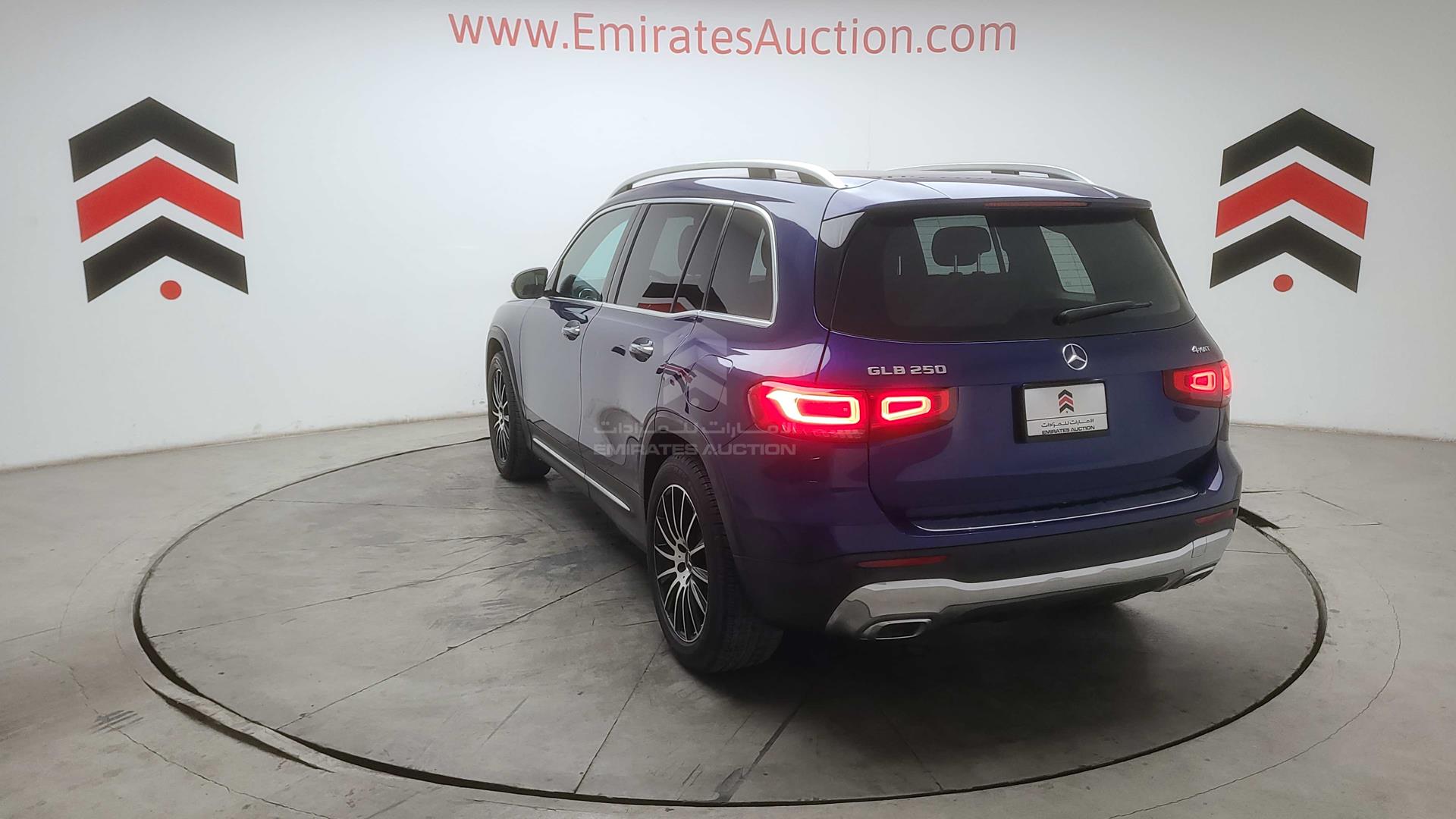 2020 MERCEDES GLB 250 VIN: W1N4M4HB5LW042371