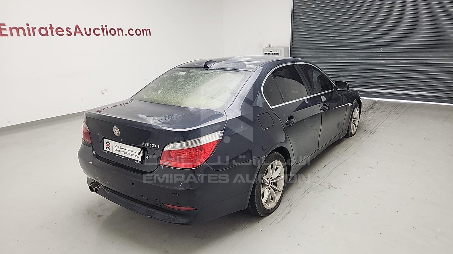 0 BMW 523I VIN: WBANE310X0B953095