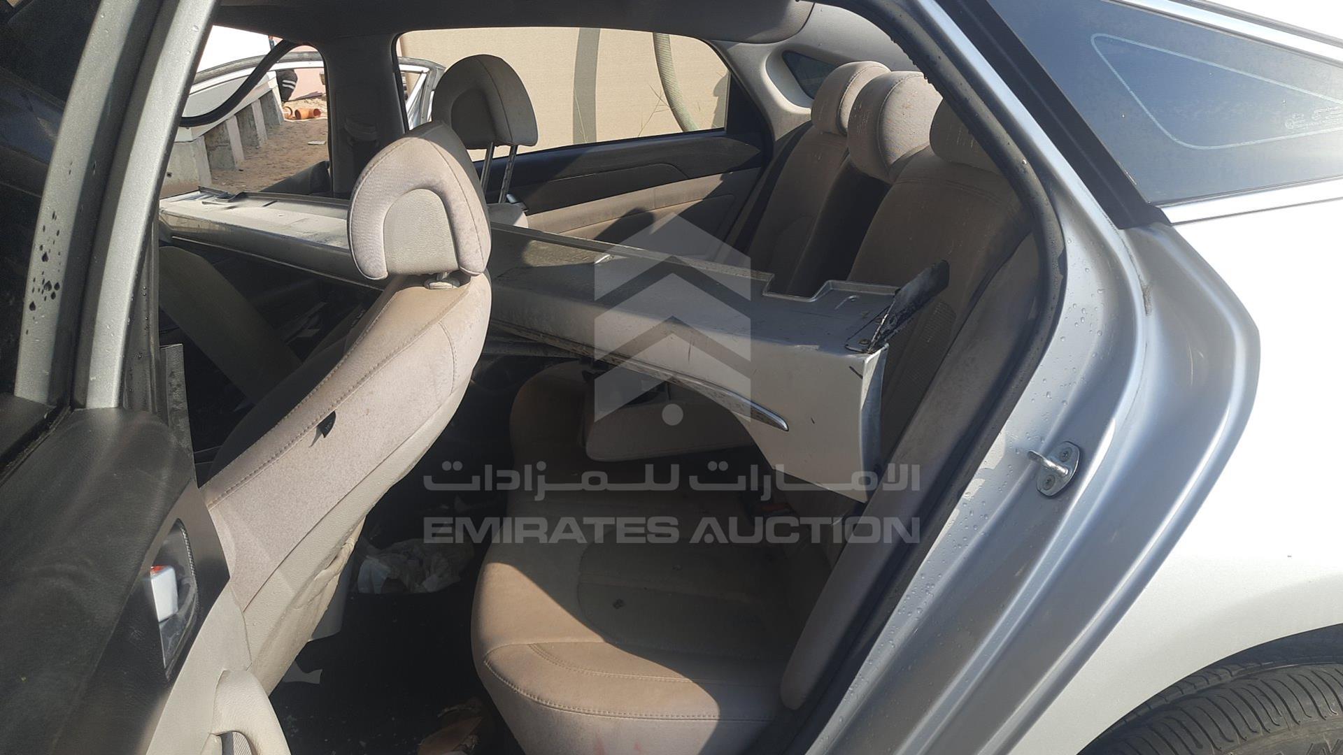 2016 HYUNDAI SONATA VIN: 5NPE34AF4GH278176