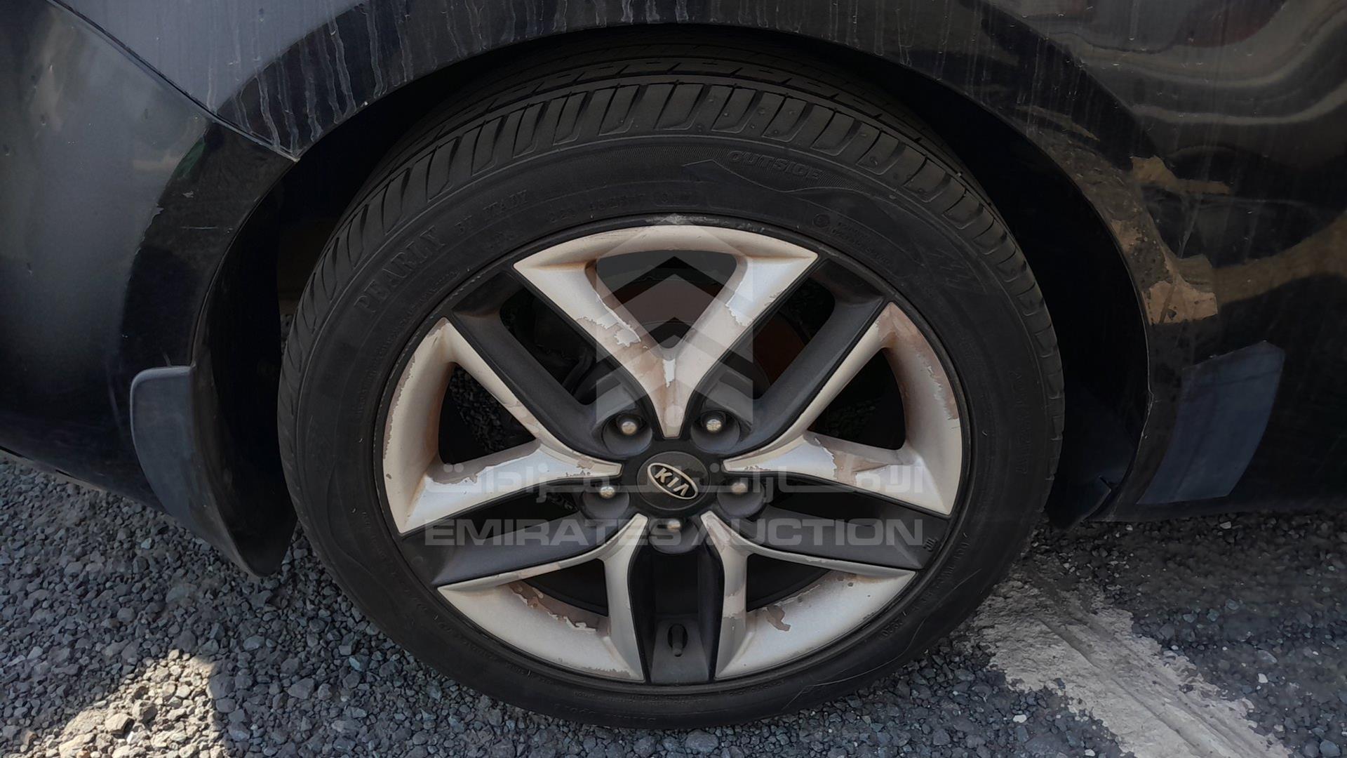 2011 KIA CERATO VIN: KNAFW6124B5347426