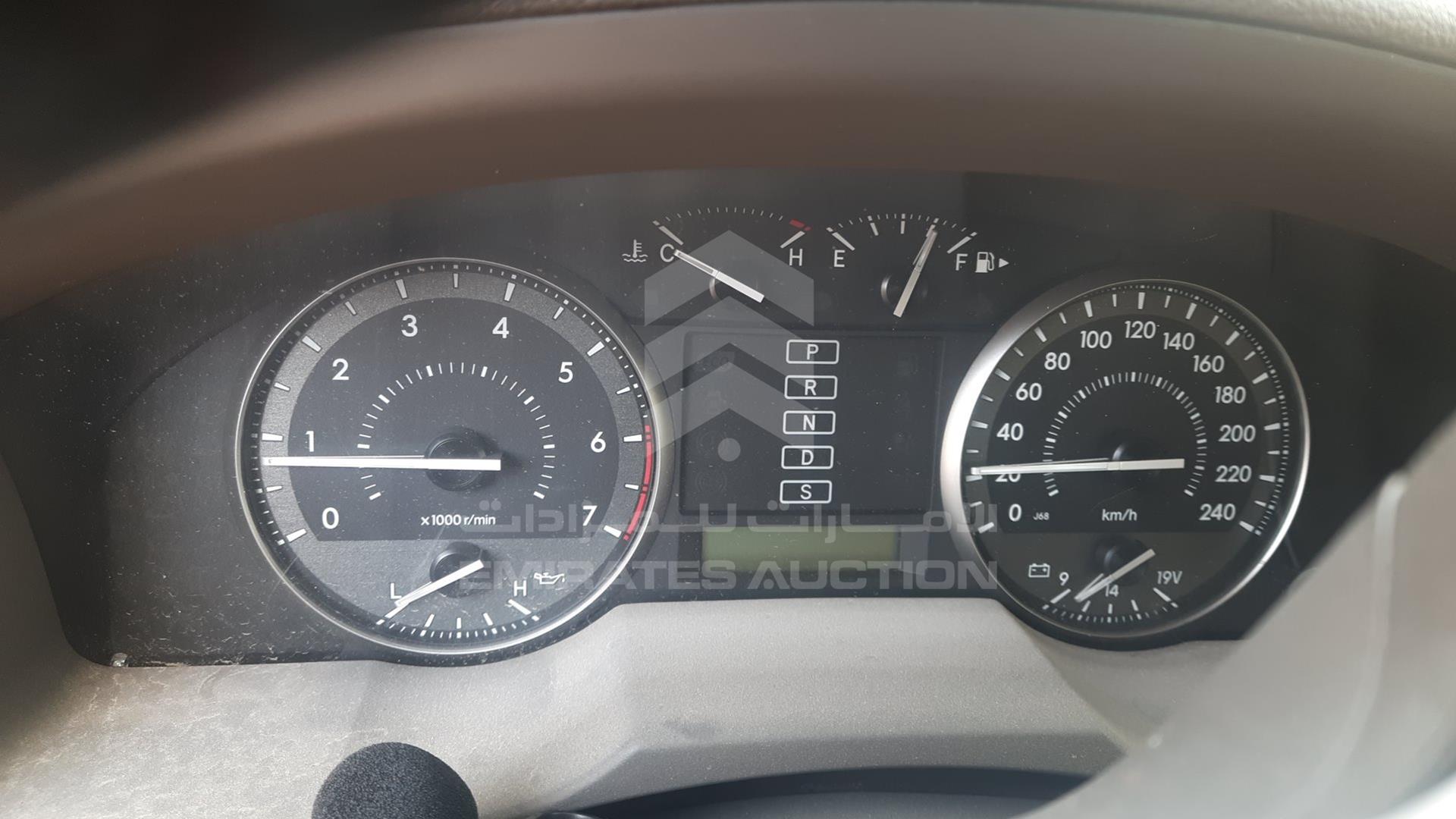 2015 TOYOTA LAND CRUISER VIN: JTMHU09J8F4106121