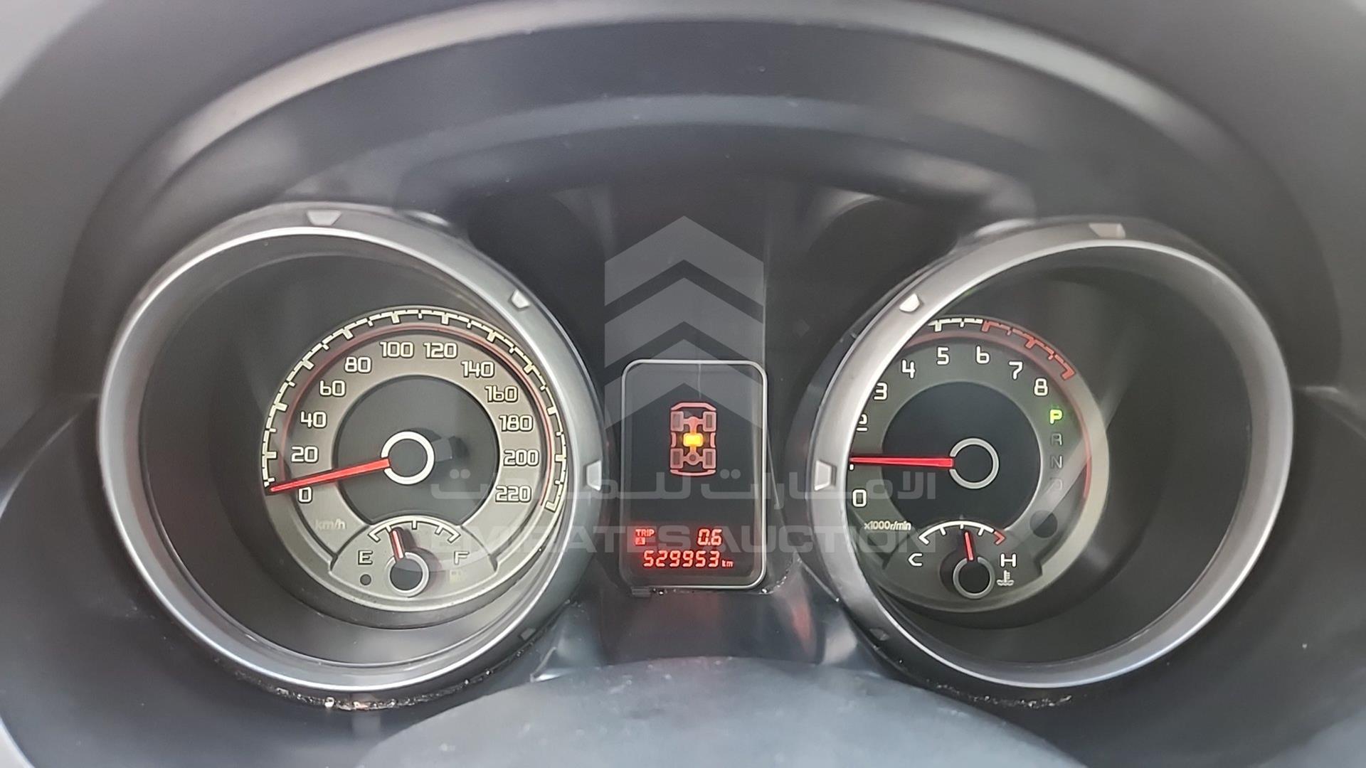 2014 MITSUBISHI PAJERO VIN: JMYLRV95WEJ717770