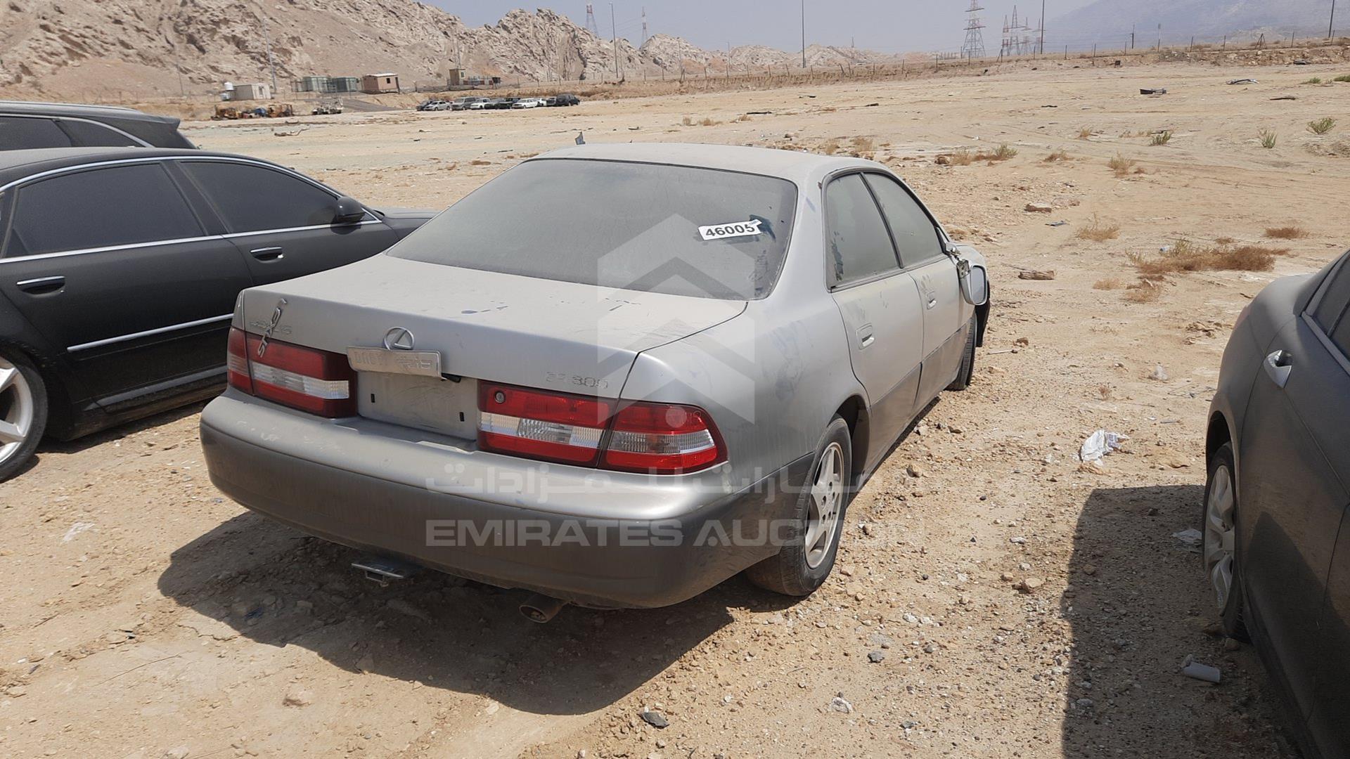 2000 LEXUS ES 300 VIN: JT8BF28G7Y0271877