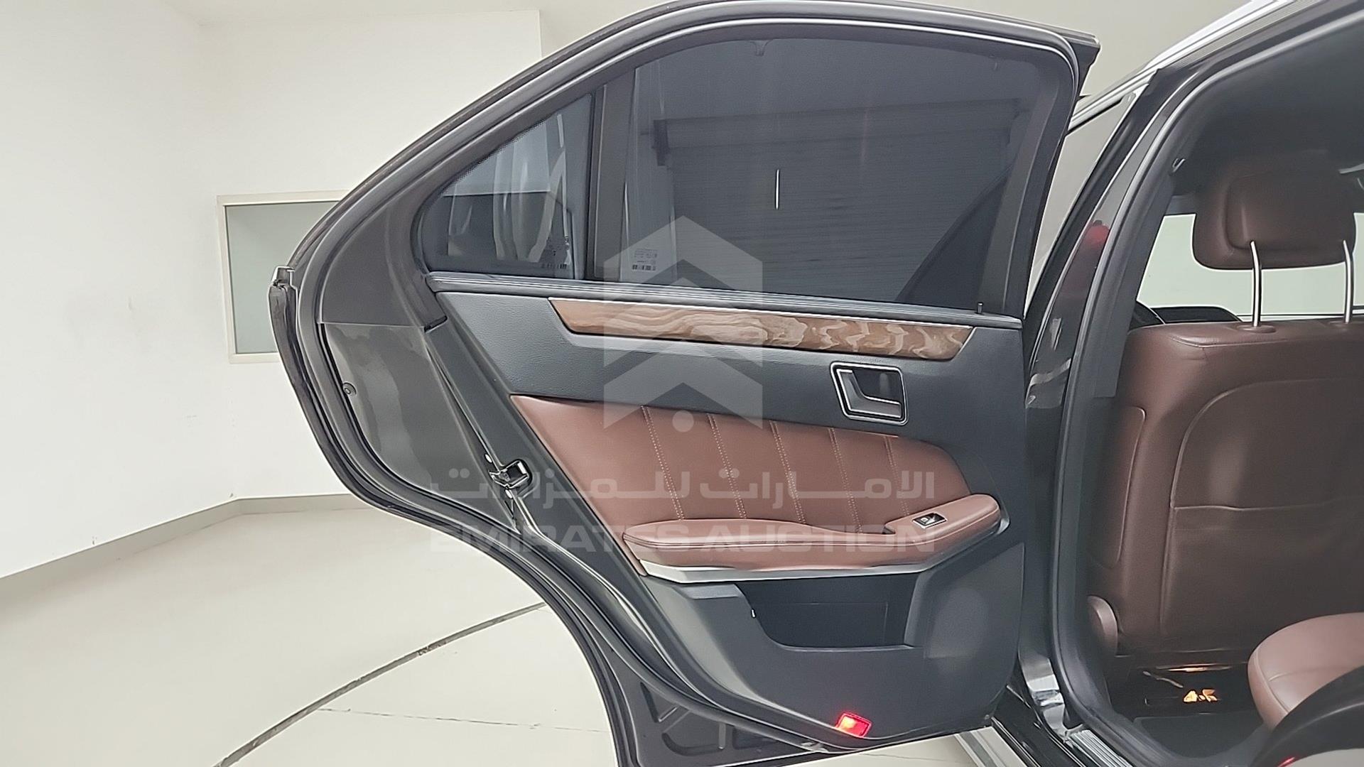 2014 MERCEDES E 300 VIN: WDDHF5FB5EA869417