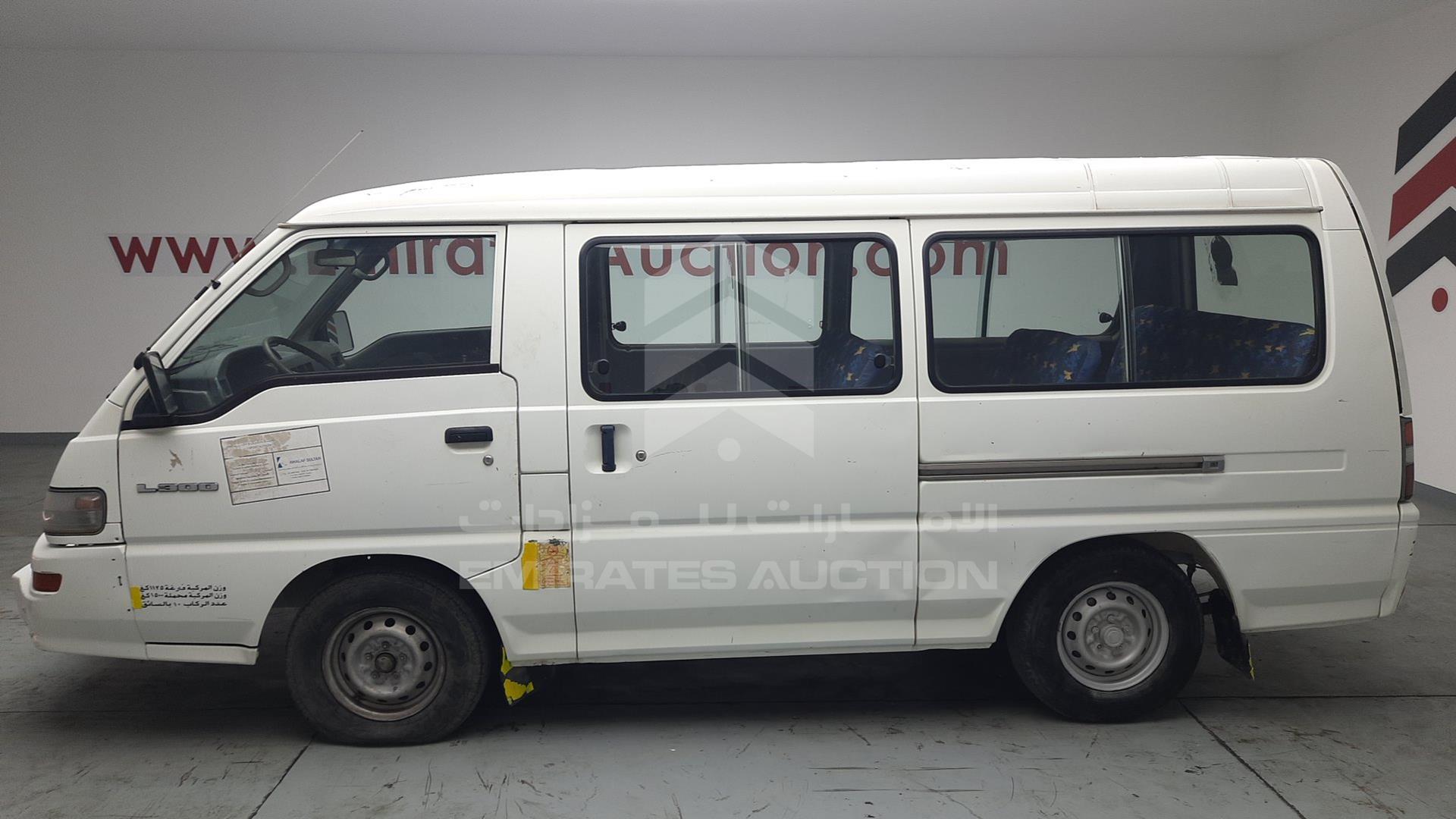 2014 MITSUBISHI L 300 VIN: JMYHNP13WEA701033