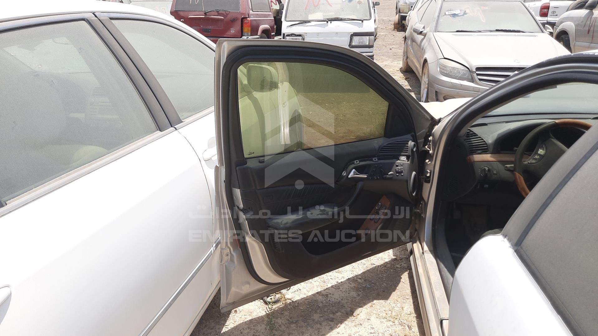 0 MERCEDES --- VIN: WDB2201751A114214