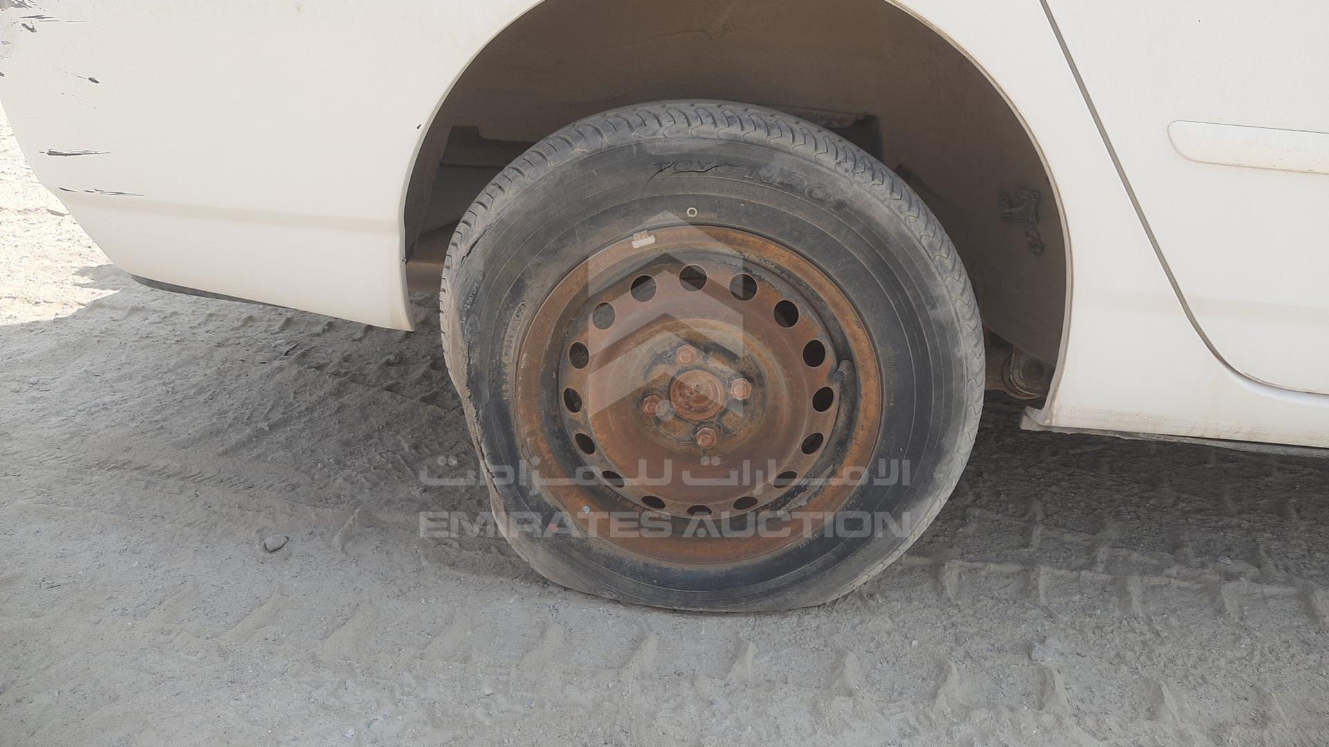 2003 TOYOTA COROLLA VIN: JTDBW23E033021881