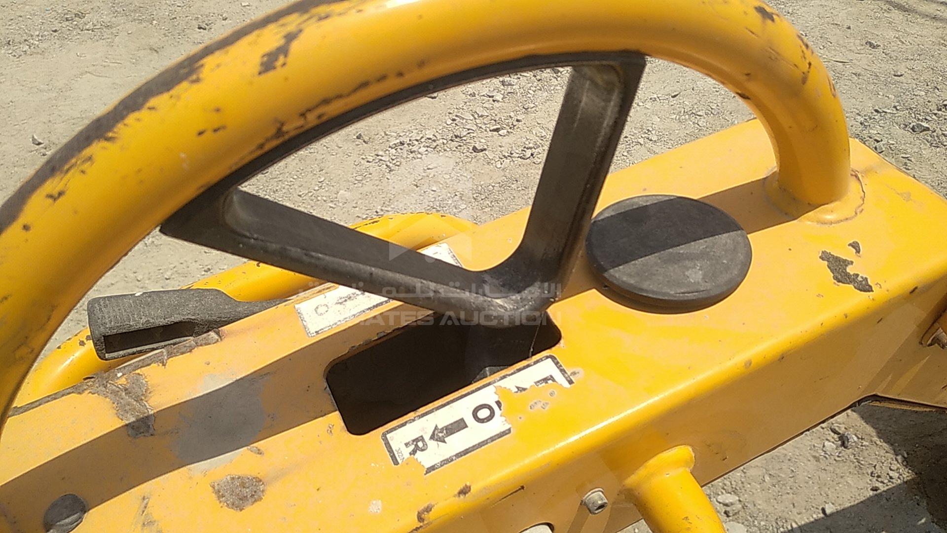 0 JCB --- VIN: GATVD070J02703693