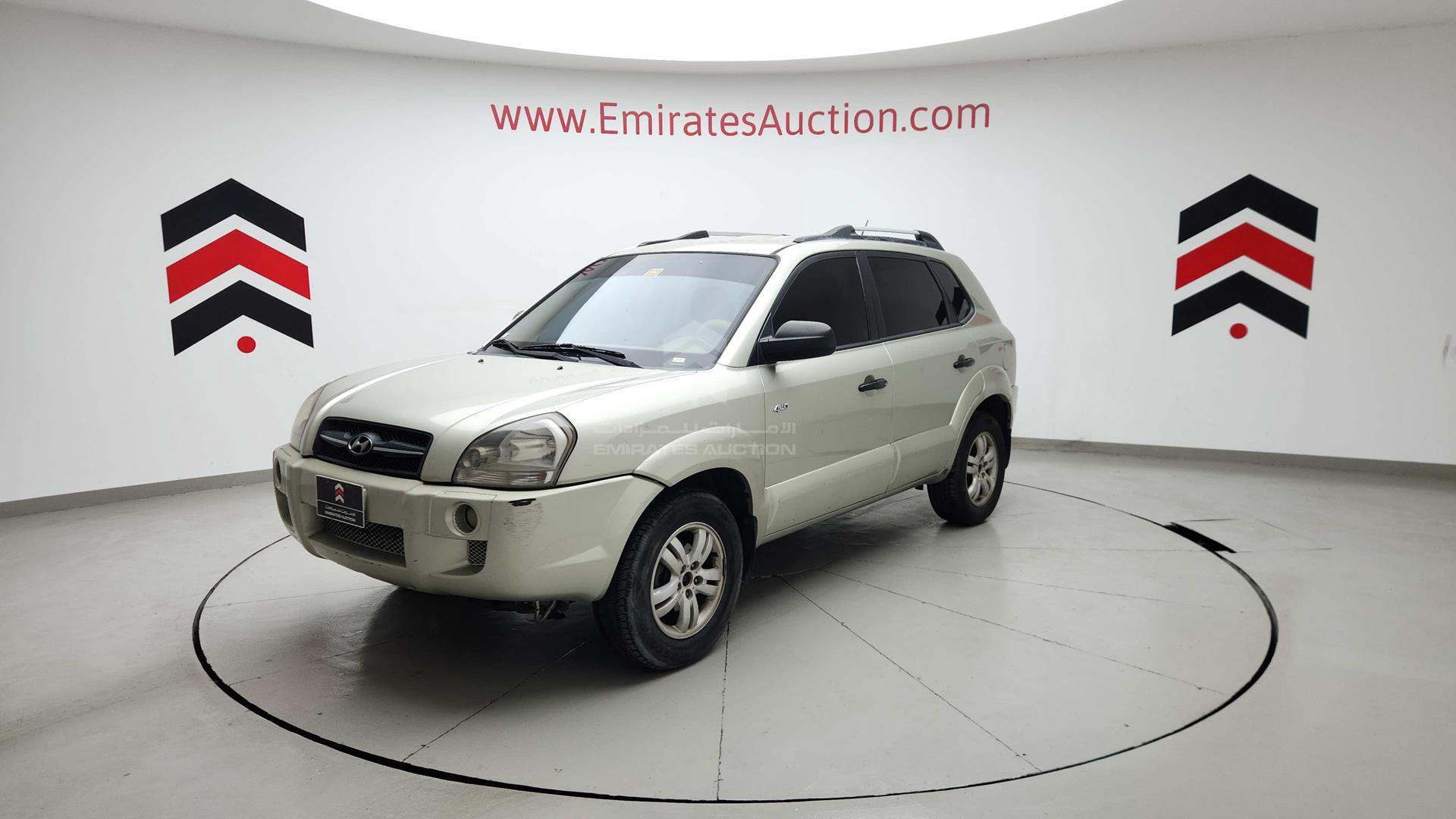 2008 HYUNDAI TUCSON VIN: KMHJM81B78U821197