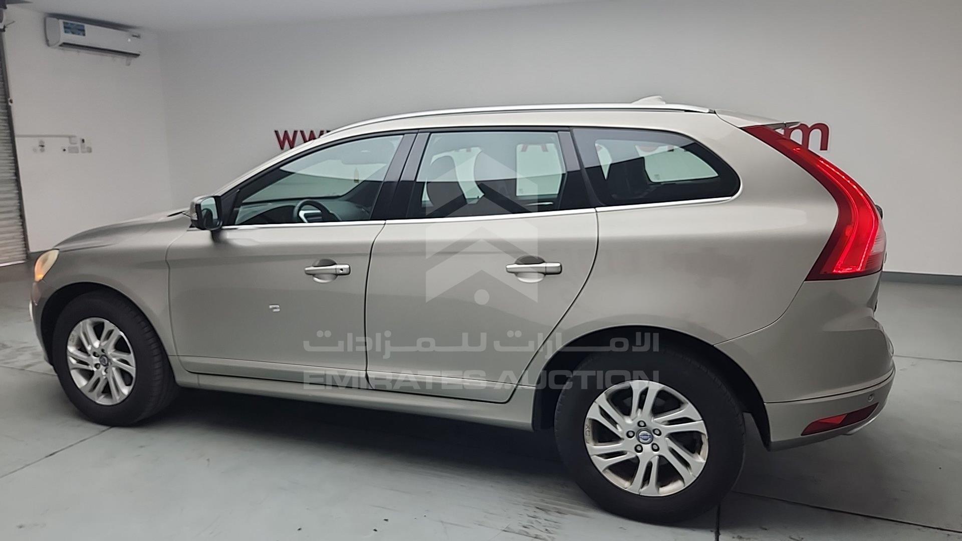 2014 VOLVO XC 60 VIN: YV147HDZ1E2559227