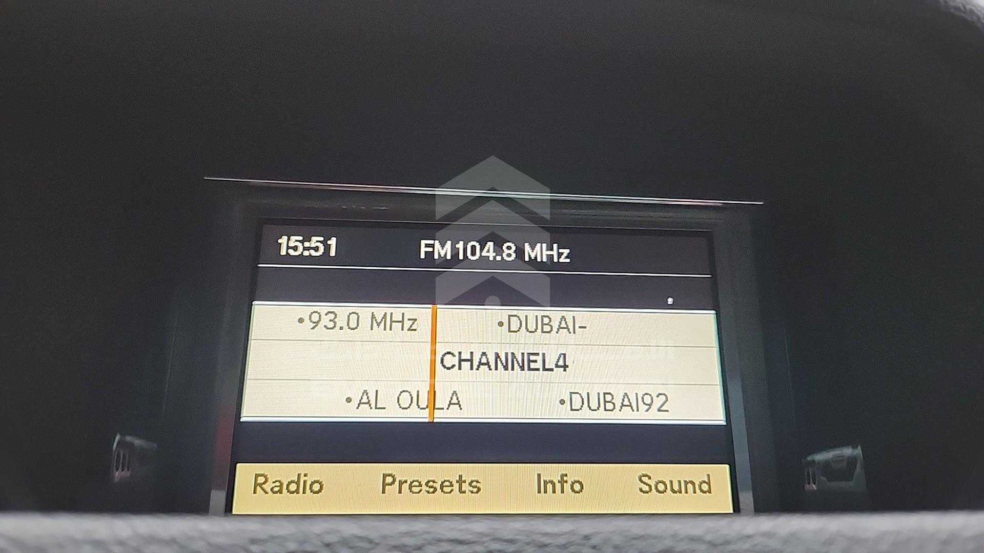 2010 MERCEDES E 300 VIN: WDDHF5EB7AA258364
