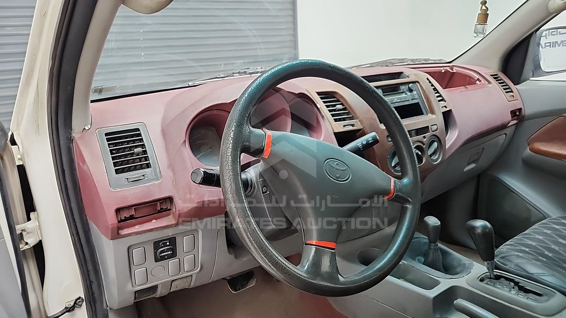 2008 TOYOTA HILUX VIN: MR0FX22G181309155