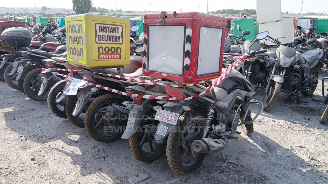 5 Motorbikes — Rear Right Angle — Photo 10