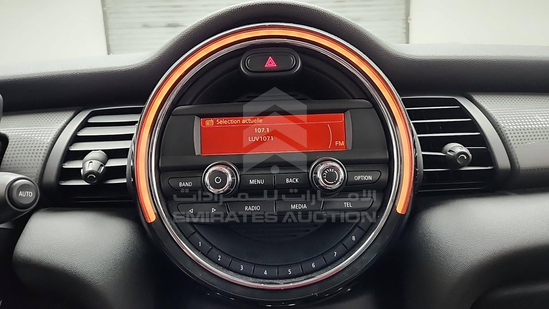 2015 MINI COOPER VIN: WMMXM5C51F3A56219