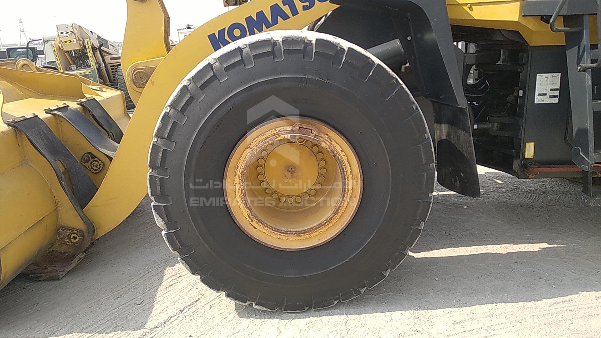 2014 KOMATSU WA470-5 VIN: W09570142