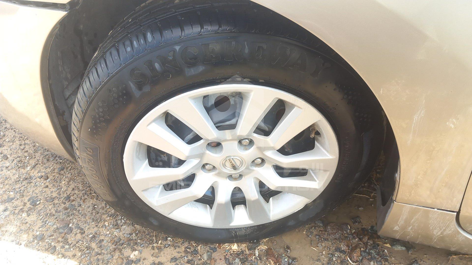 2015 NISSAN ALTIMA VIN: 1N4AL3APXFC298207