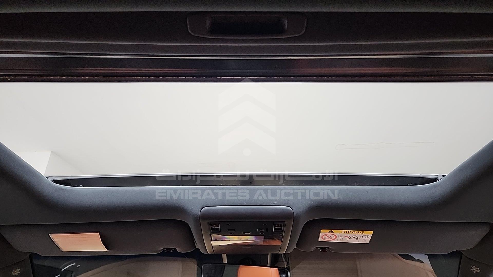 2018 LEXUS LX 570 VIN: JTJHY00W2J4259693