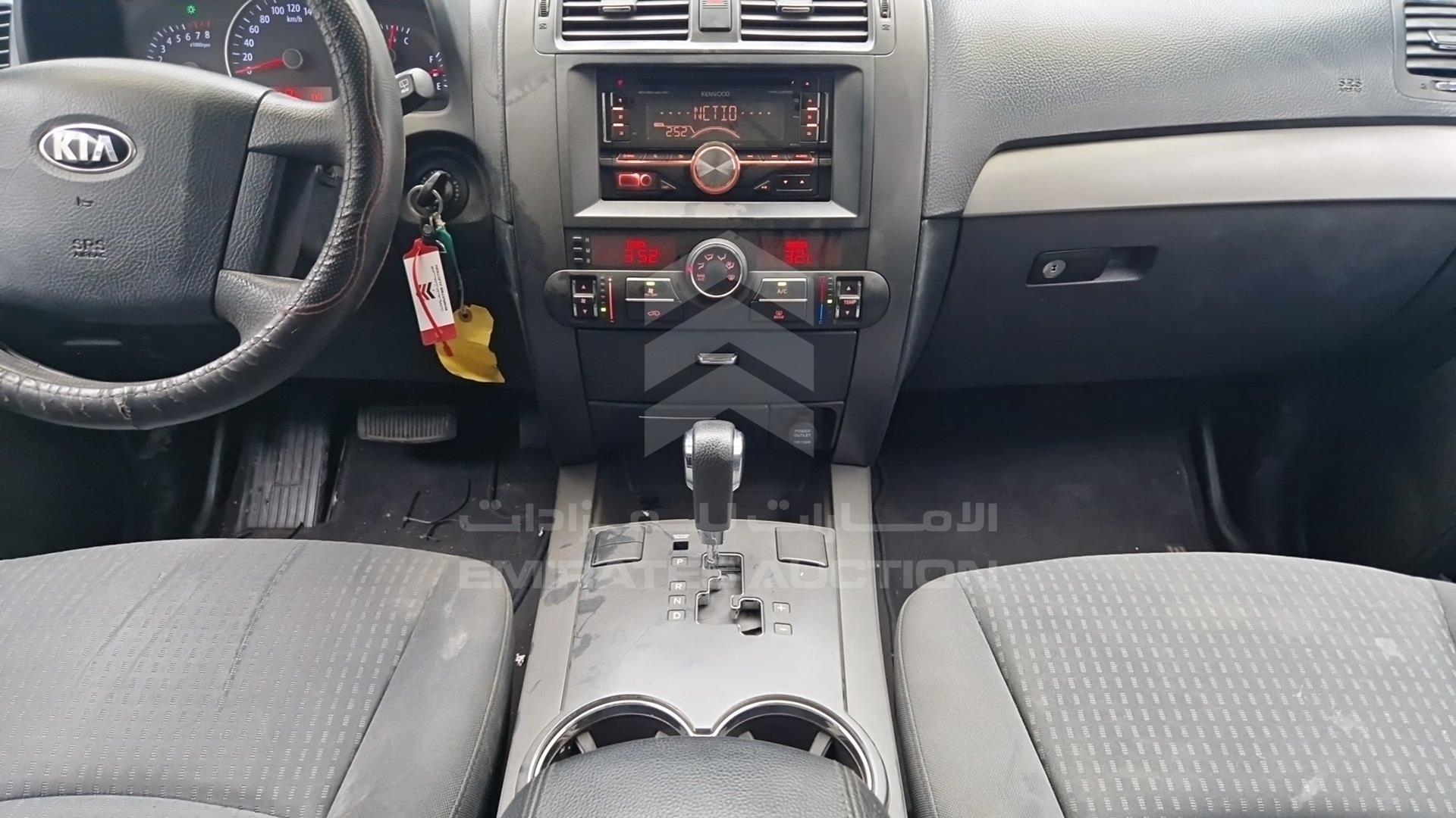 2015 KIA MOHAVE VIN: KNAKM8112F5127778