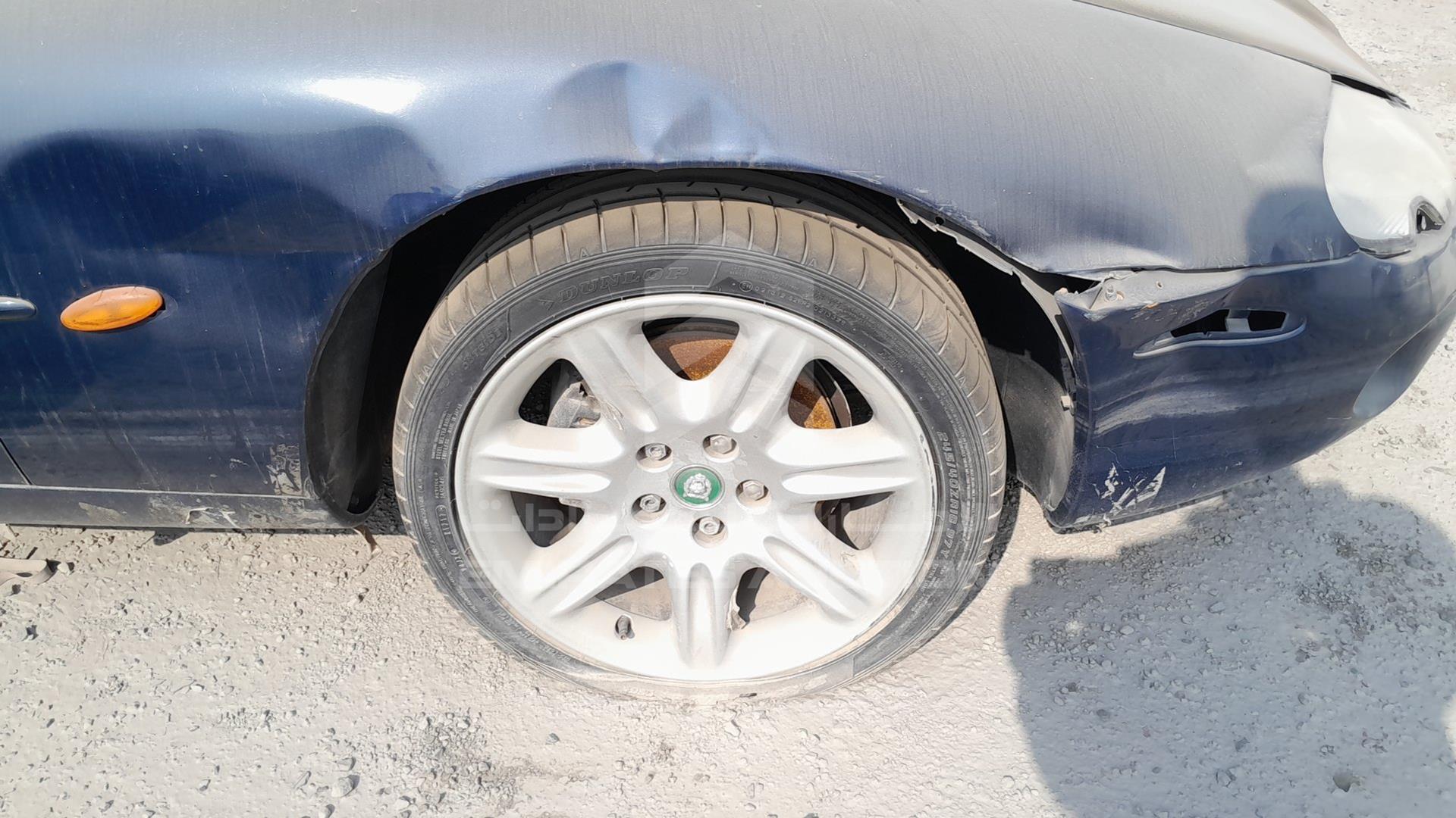 1998 JAGUAR XK VIN: SAJJGAFD4AC018861