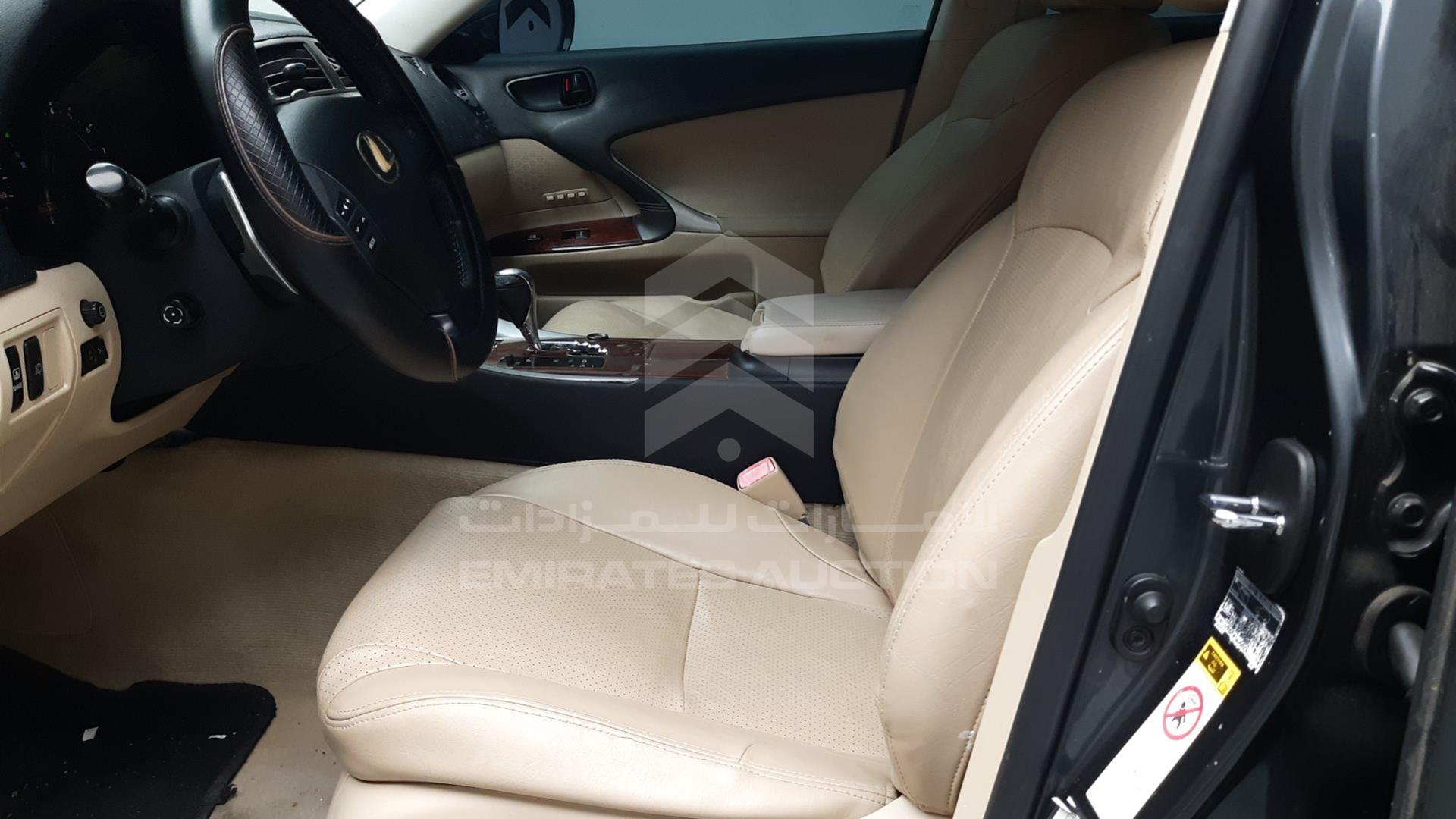 2007 LEXUS IS300 VIN: JTHBG262672004821