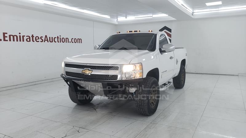 VIN: 1GCNK9E04CZ330267 Auction: EmiratesAuction Lot: 345598 1GCNK9E04CZ330267 Chevrolet Silverado 2012 WHITE Photo 5