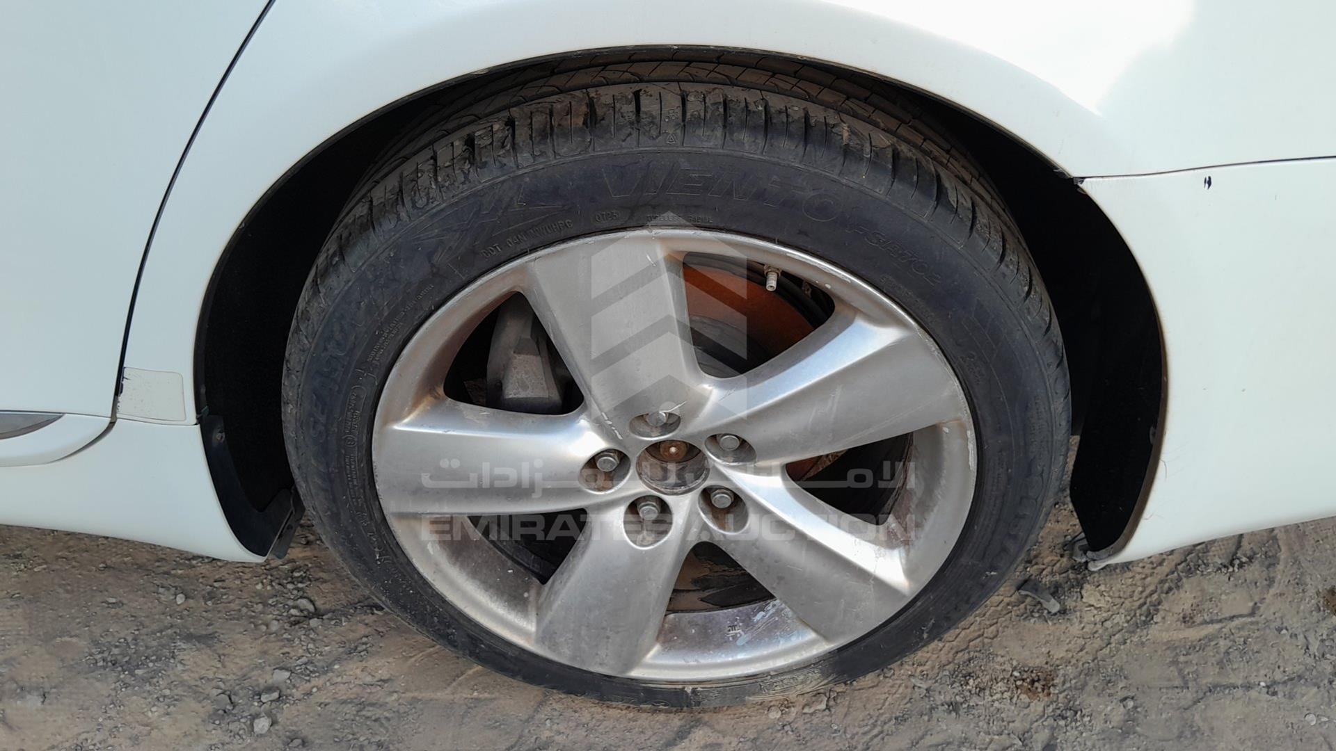 2010 LEXUS LS 460 VIN: JTHBL5EF8A5092472