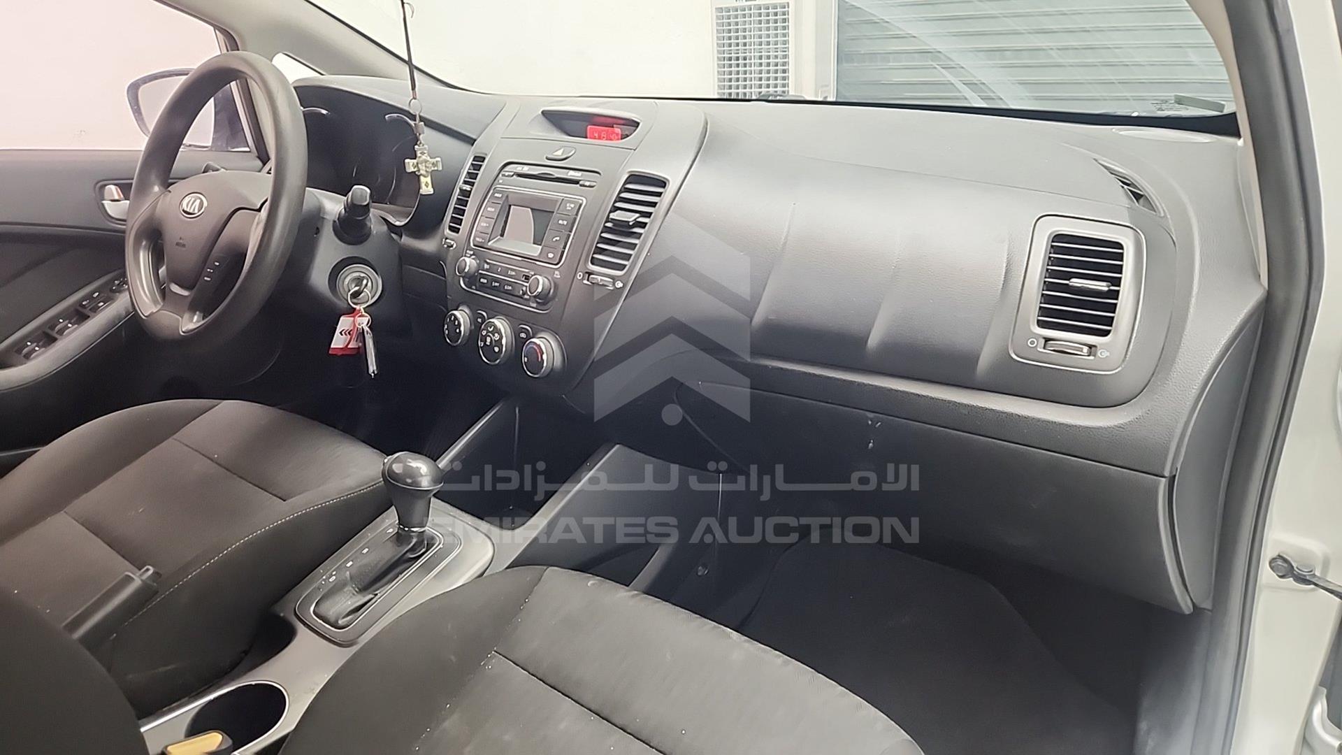 2016 KIA CERATO VIN: KNAFJ4110G5915950
