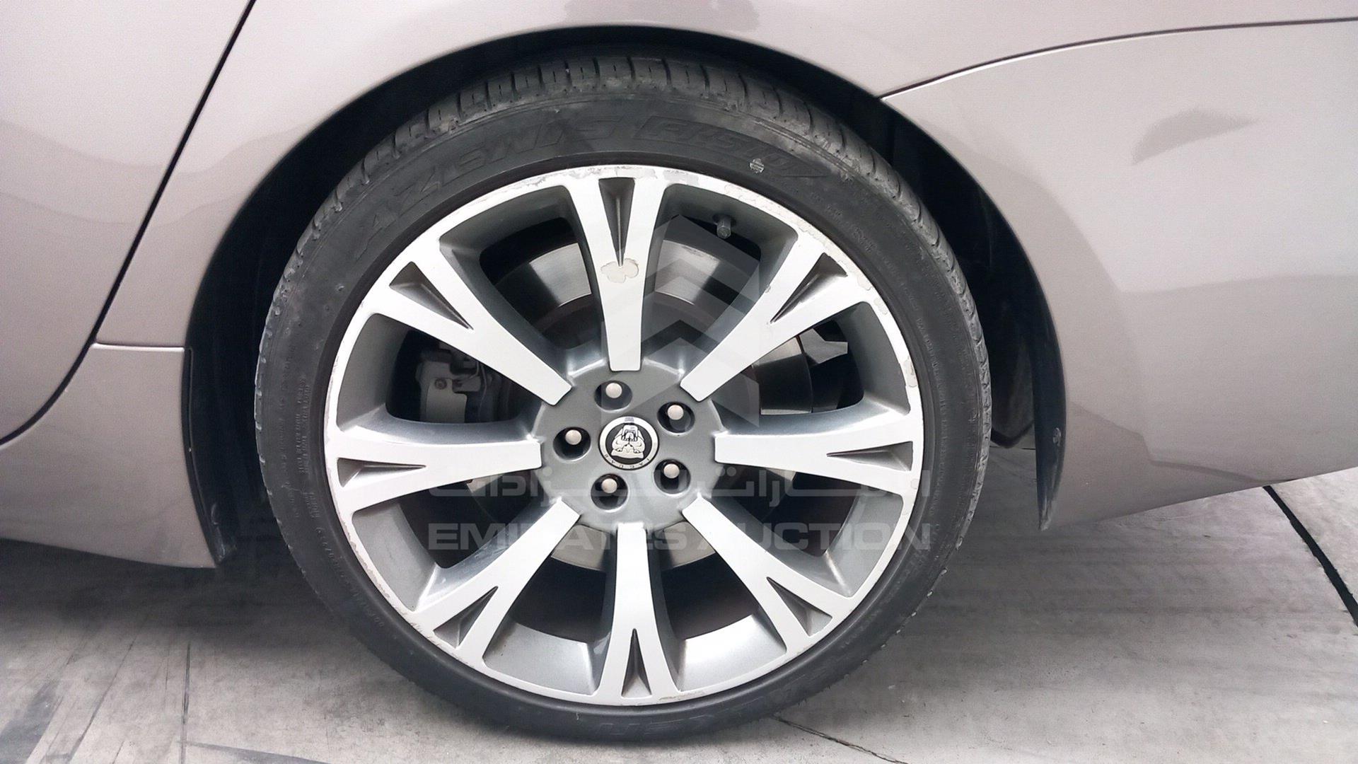 2010 JAGUAR X J VIN: SAJKA26J1AMV01346